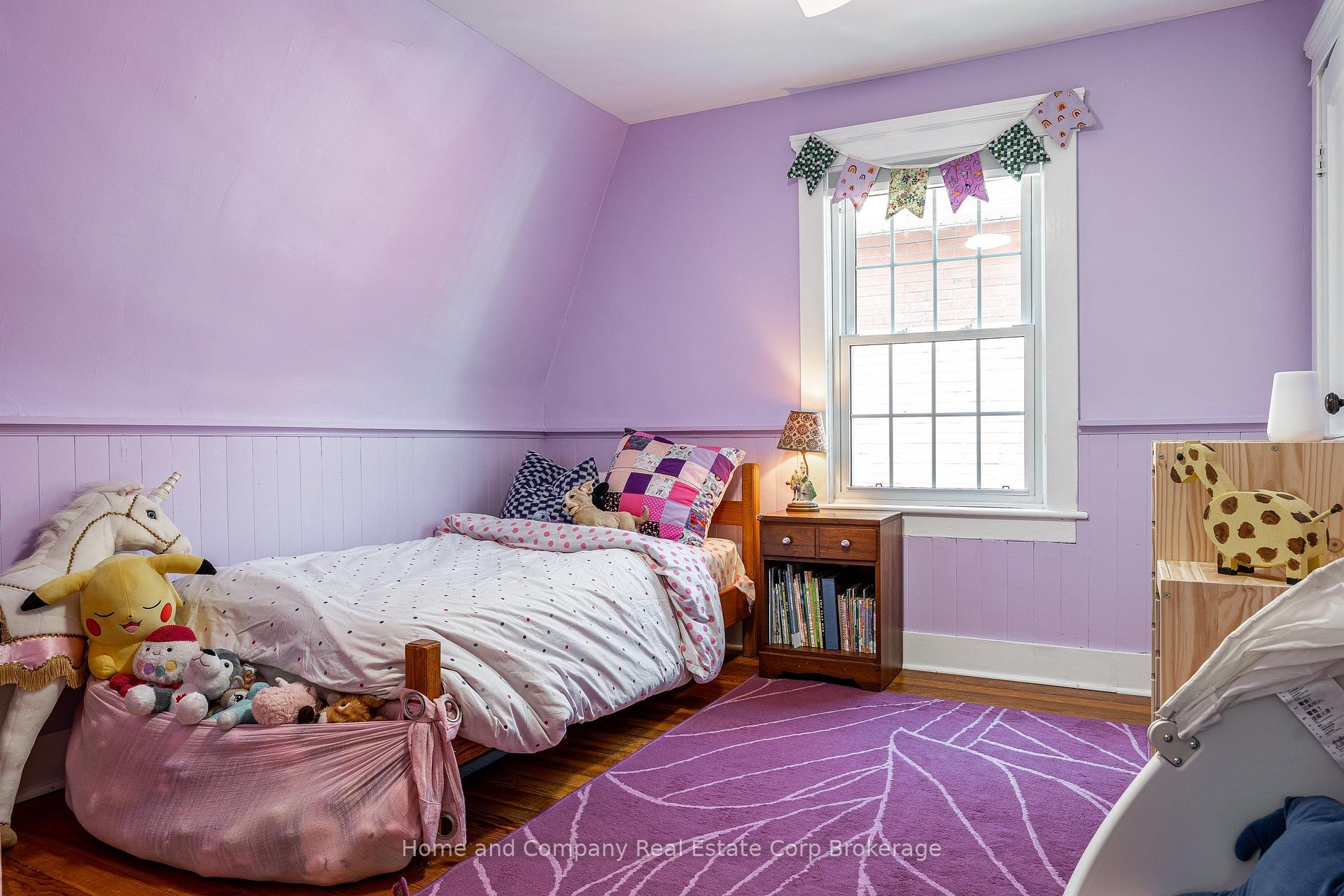 Photo 17 of 19 Youngs Street, Stratford — HOMEH