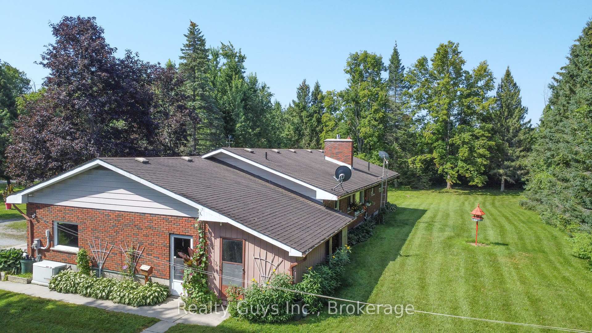 Photo 7 of 2356 Deer Bay Road, Selwyn — HOMEH