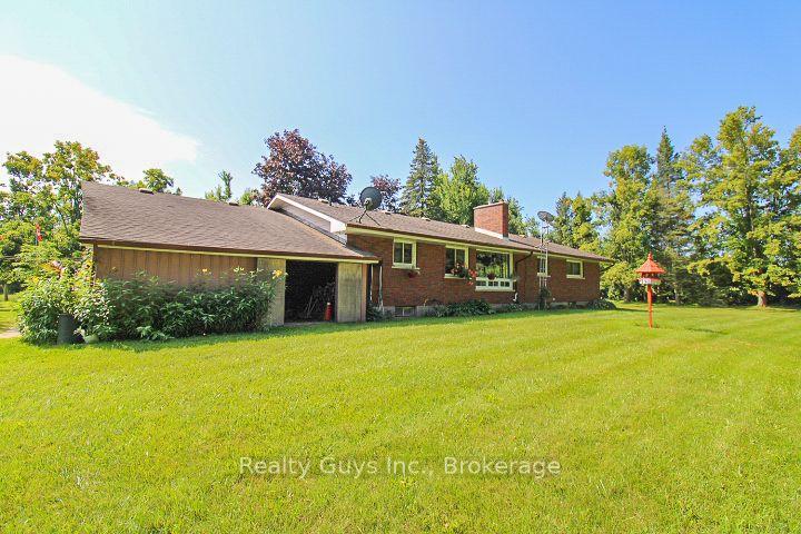 Photo 8 of 2356 Deer Bay Road, Selwyn — HOMEH