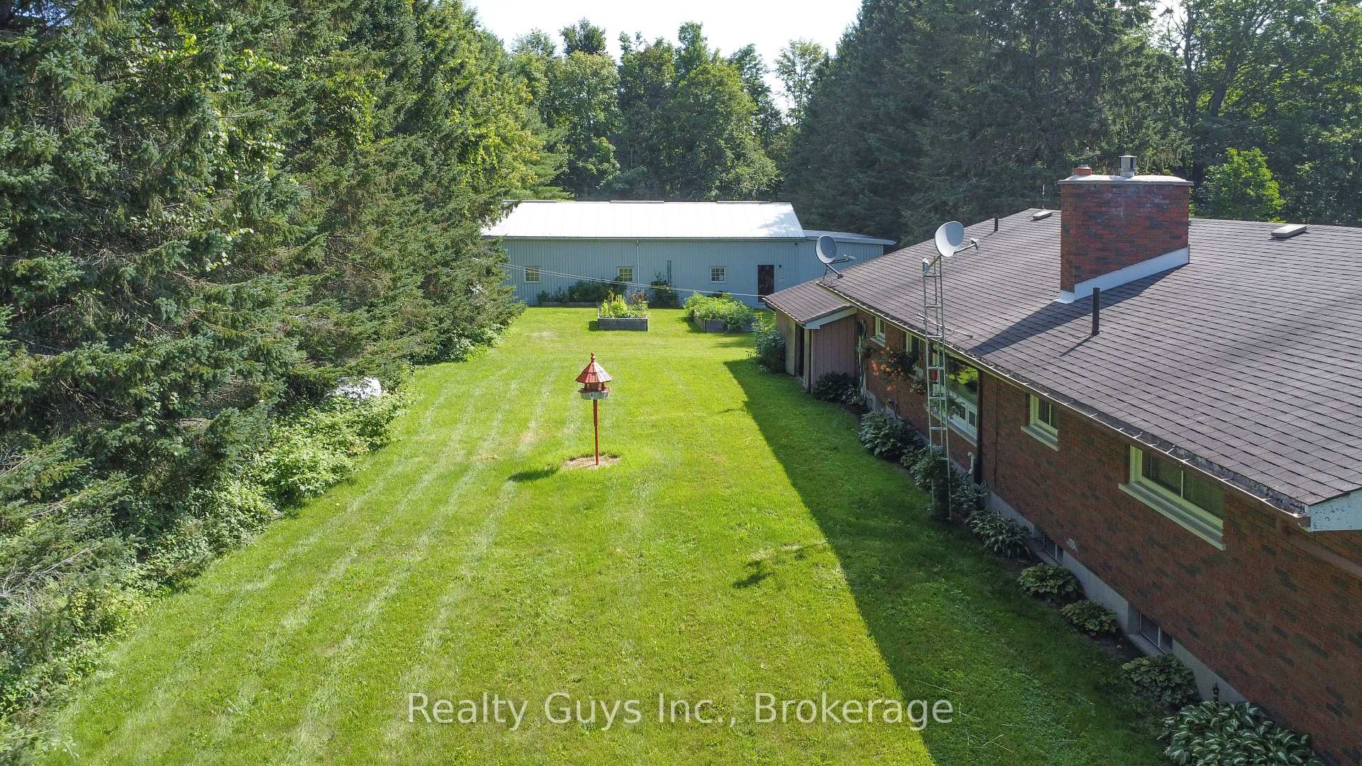 Photo 10 of 2356 Deer Bay Road, Selwyn — HOMEH
