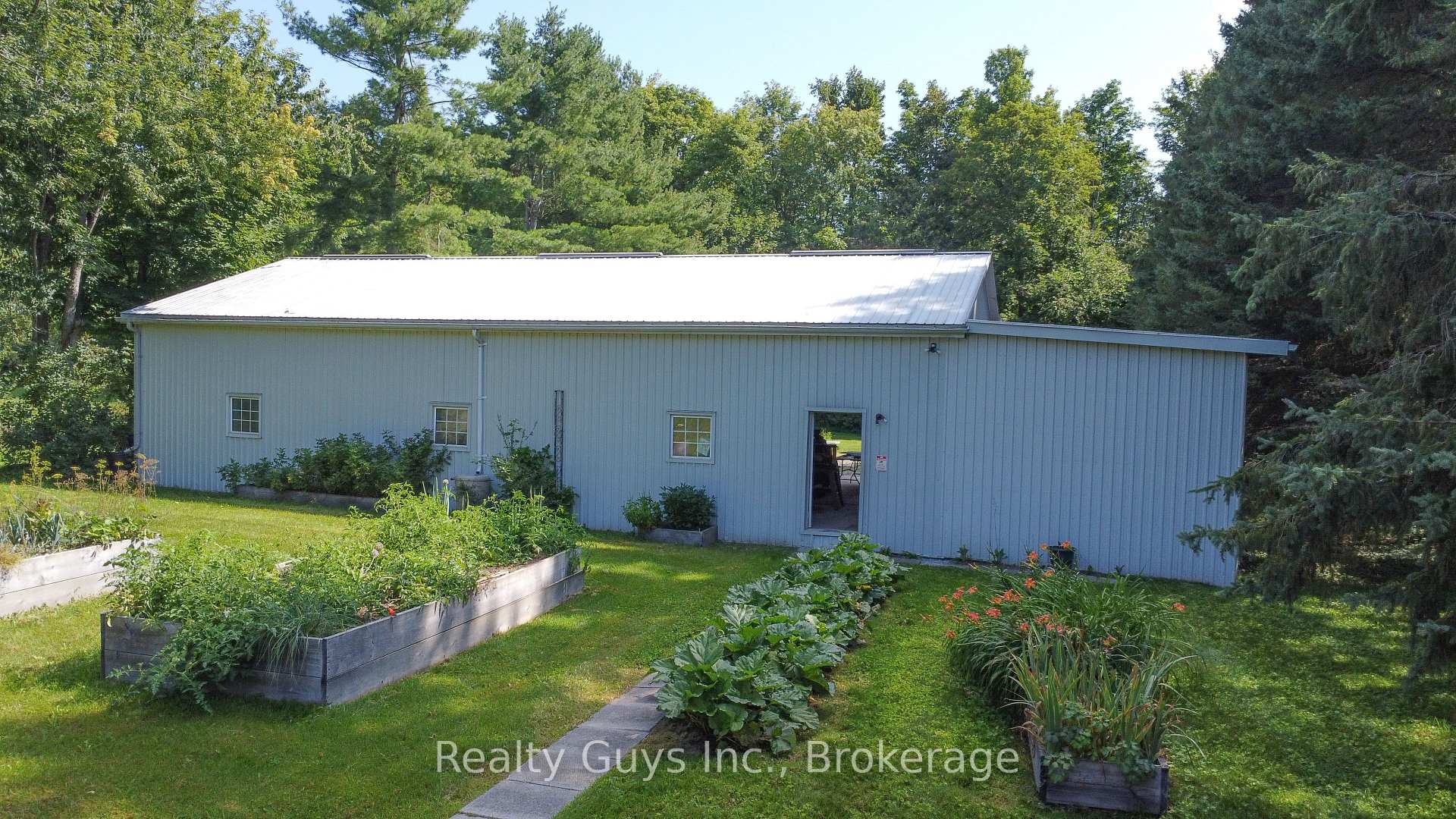 Photo 12 of 2356 Deer Bay Road, Selwyn — HOMEH