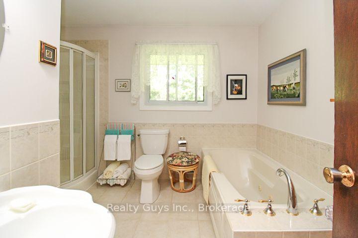 Photo 35 of 2356 Deer Bay Road, Selwyn — HOMEH