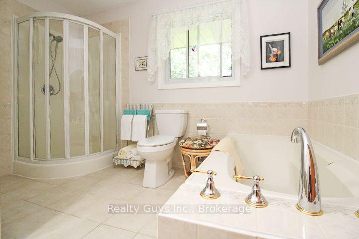 Photo 36 of 2356 Deer Bay Road, Selwyn — HOMEH
