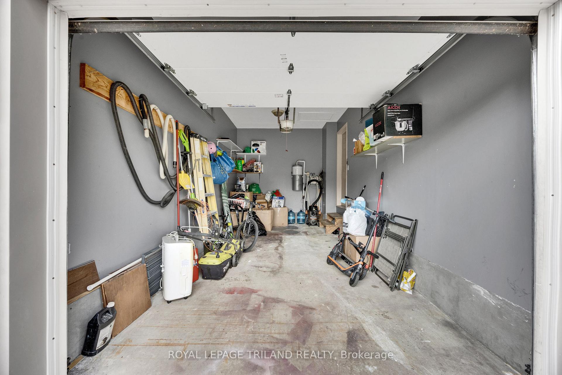 Photo 43 of 78 Loggers Grove, London, East P — HOMEH