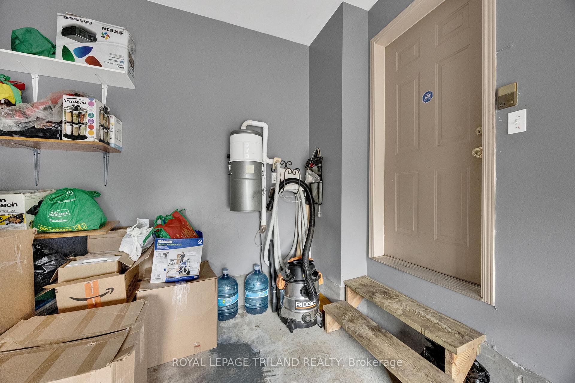 Photo 44 of 78 Loggers Grove, London, East P — HOMEH