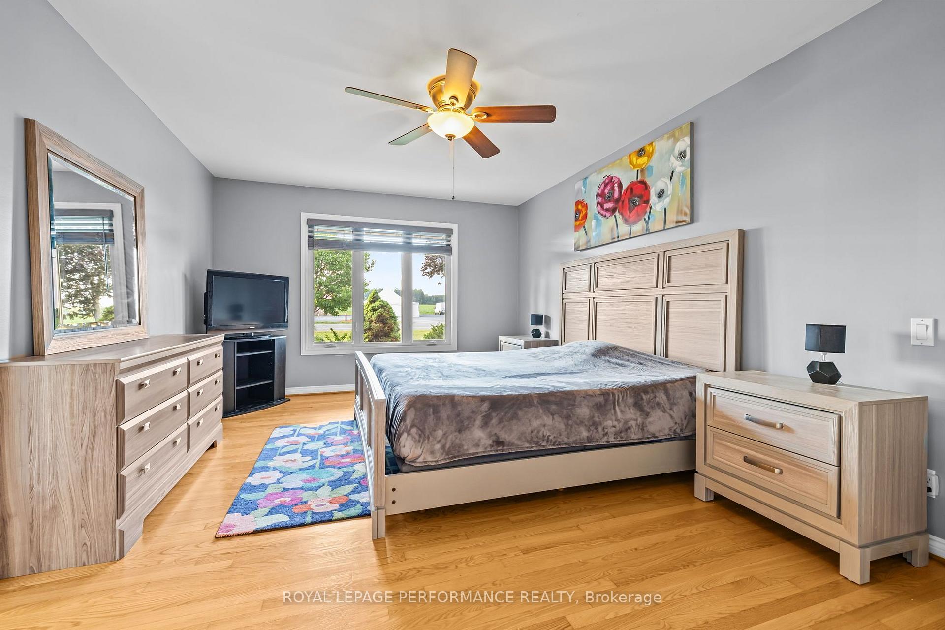 Photo 21 of 1436 Notre Dame Street, Russell, Russell Twp — HOMEH