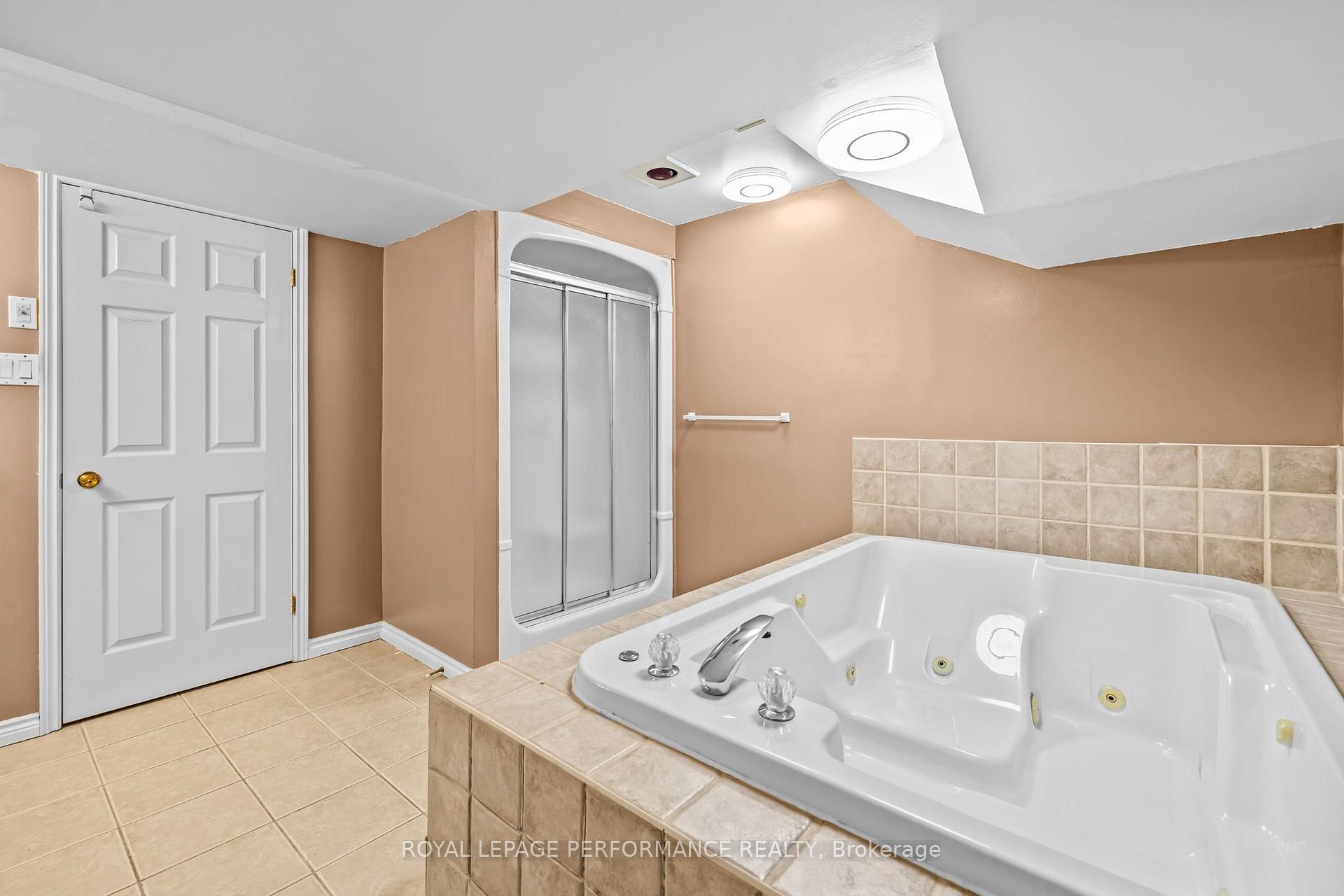 Photo 37 of 1436 Notre Dame Street, Russell, Russell Twp — HOMEH