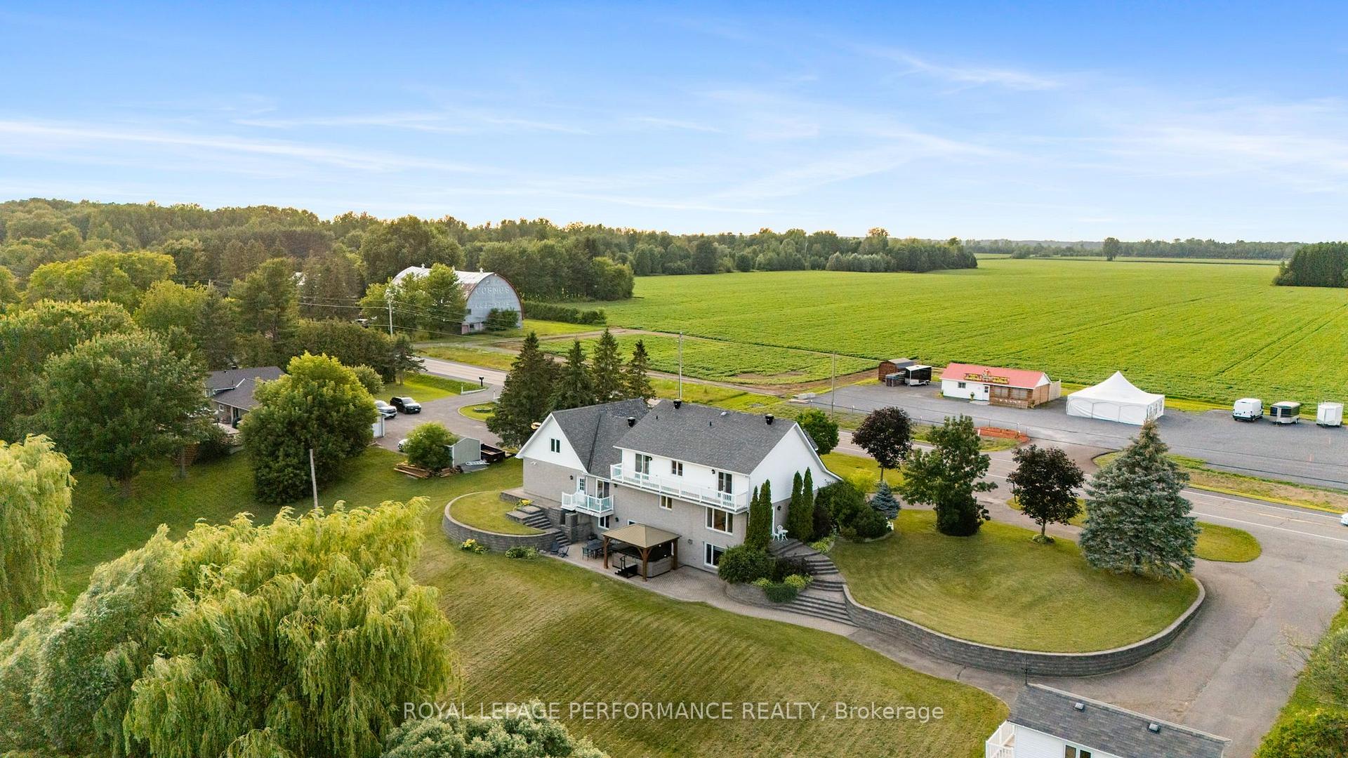 Photo 44 of 1436 Notre Dame Street, Russell, Russell Twp — HOMEH