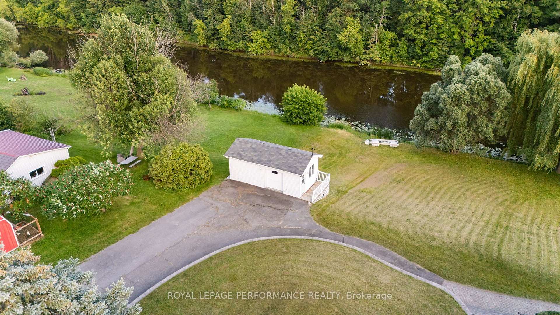 Photo 46 of 1436 Notre Dame Street, Russell, Russell Twp — HOMEH