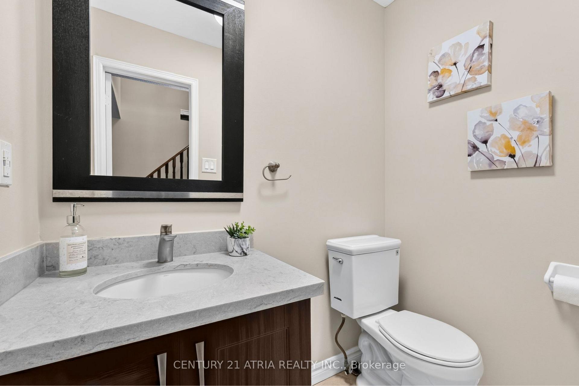 Photo 8 of 22 Ketchum Crescent, Markham, Middlefield — HOMEH