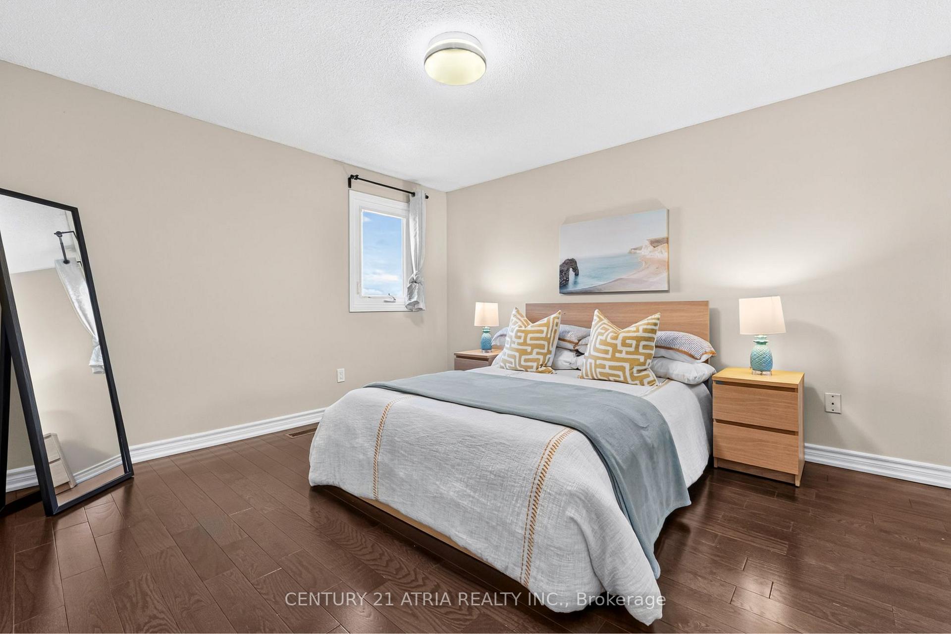 Photo 14 of 22 Ketchum Crescent, Markham, Middlefield — HOMEH
