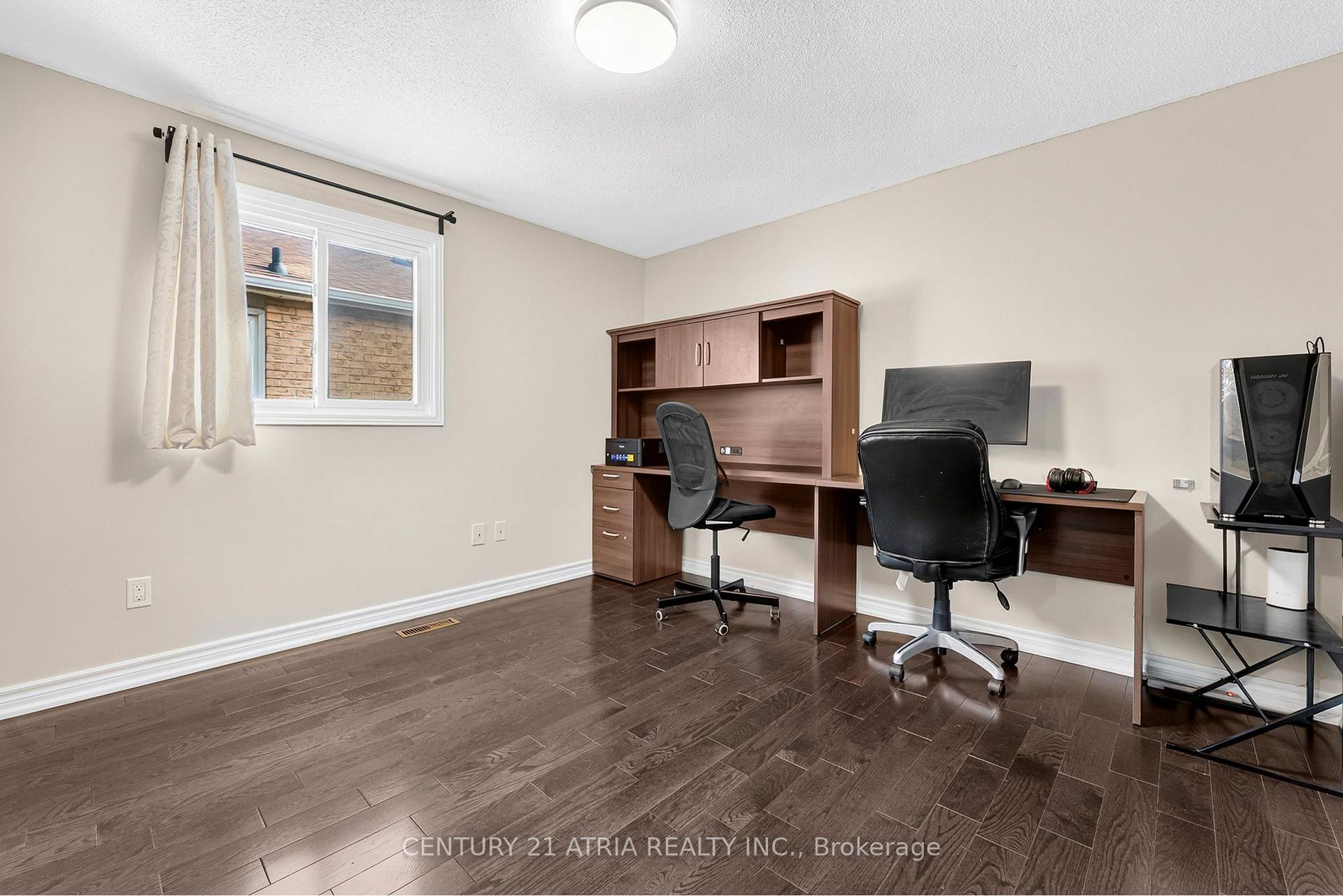 Photo 15 of 22 Ketchum Crescent, Markham, Middlefield — HOMEH