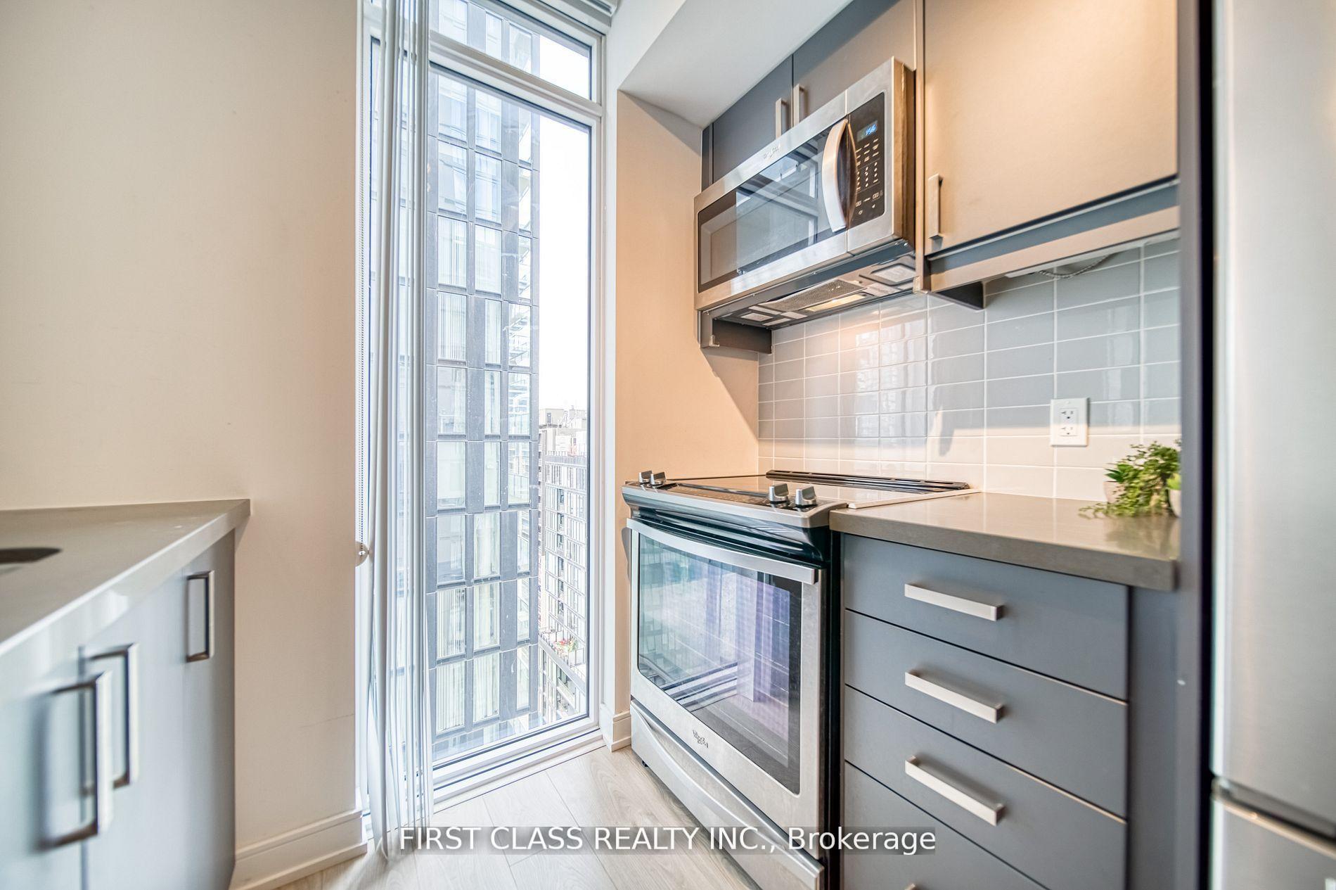 Photo 3 of Unit 2601, 50 Wellesley Street E, Toronto, Church-Yonge Corridor — HOMEH