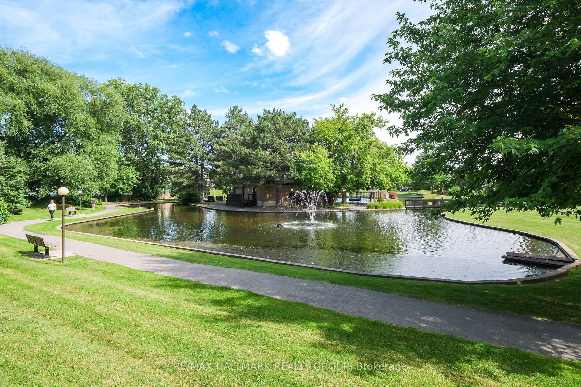 Photo 23 of Unit 102, 280 Brittany Drive, Ottawa, Viscount Alexander Park — HOMEH