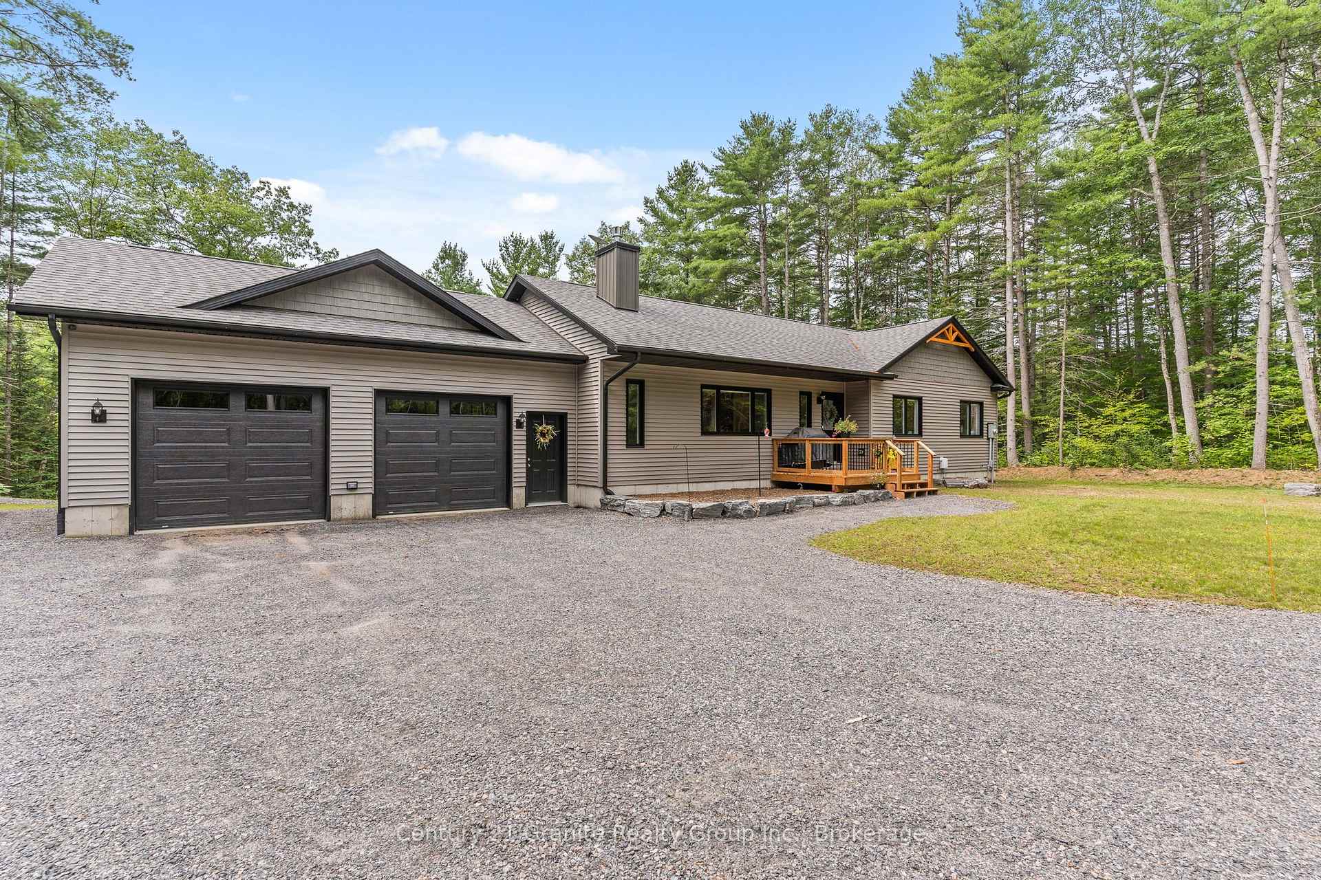 Photo 6 of 1097 Hawk Valley Road, Algonquin Highlands, Stanhope — HOMEH