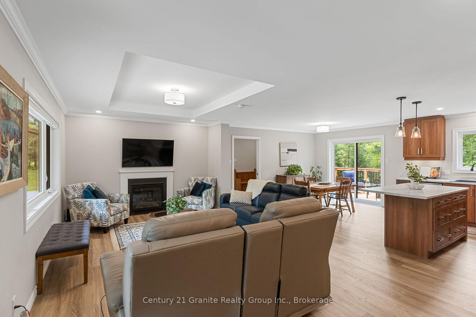Photo 10 of 1097 Hawk Valley Road, Algonquin Highlands, Stanhope — HOMEH