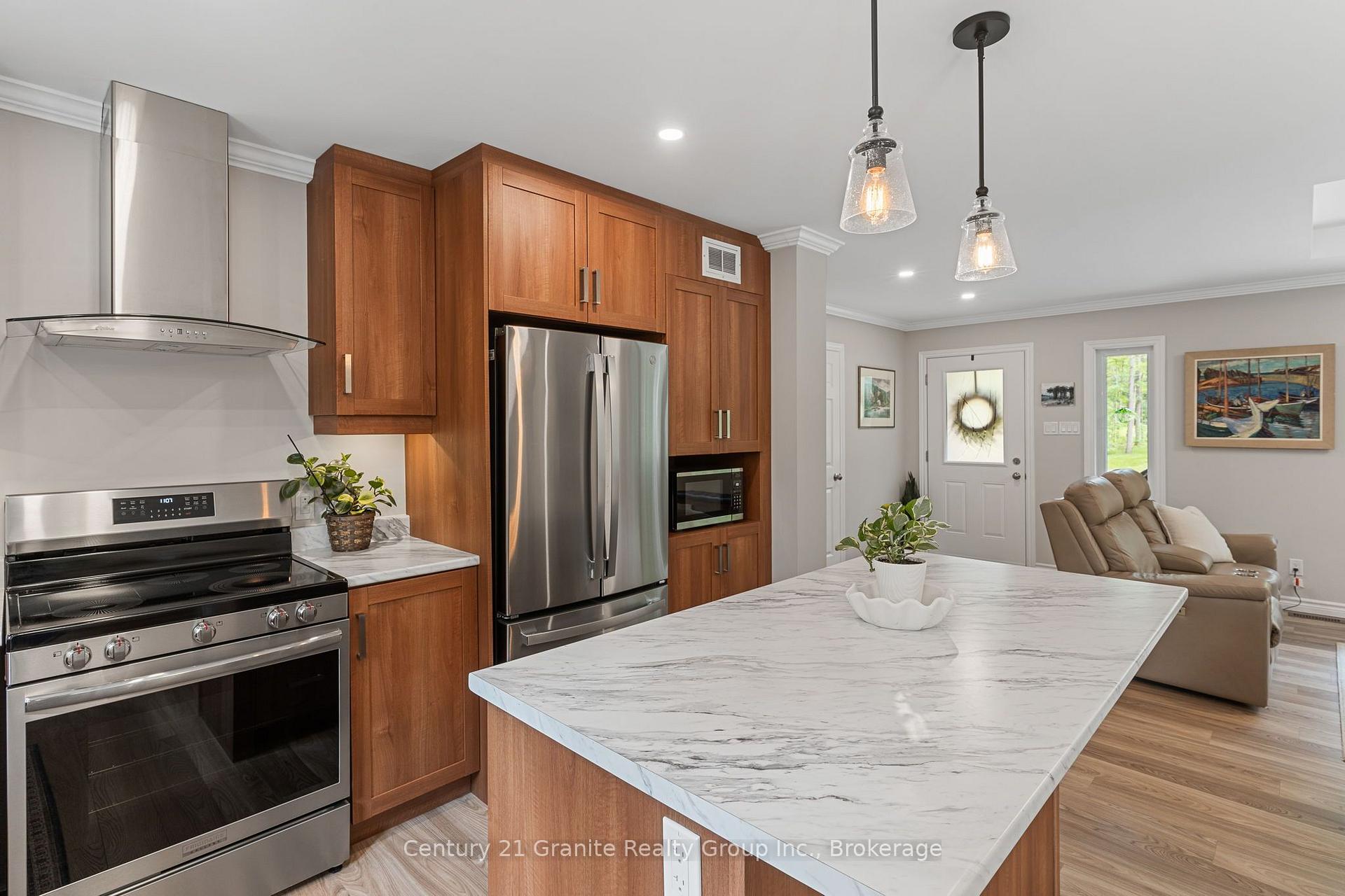 Photo 19 of 1097 Hawk Valley Road, Algonquin Highlands, Stanhope — HOMEH