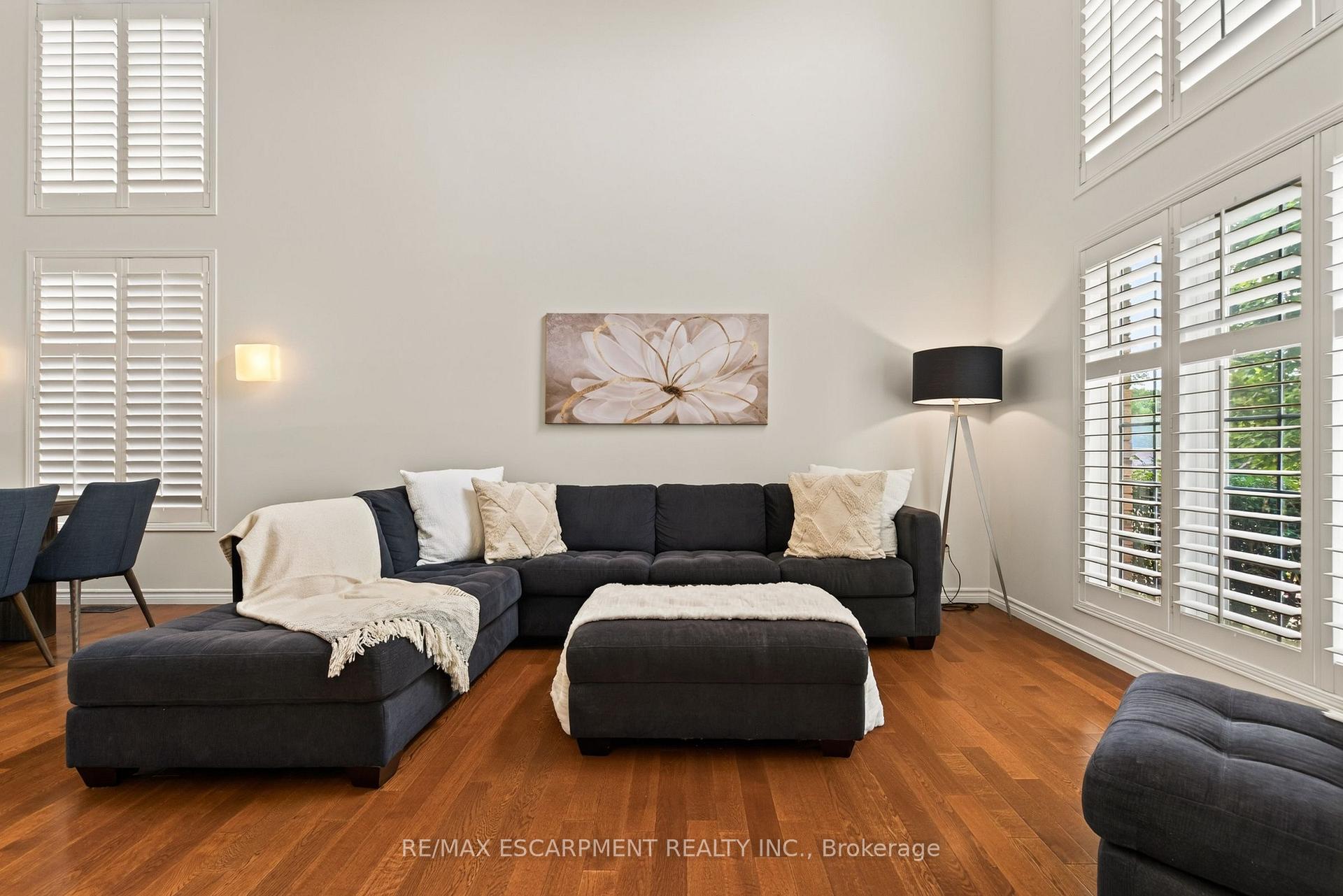 Photo 5 of 150 Davidson Boulevard, Hamilton, Dundas — HOMEH