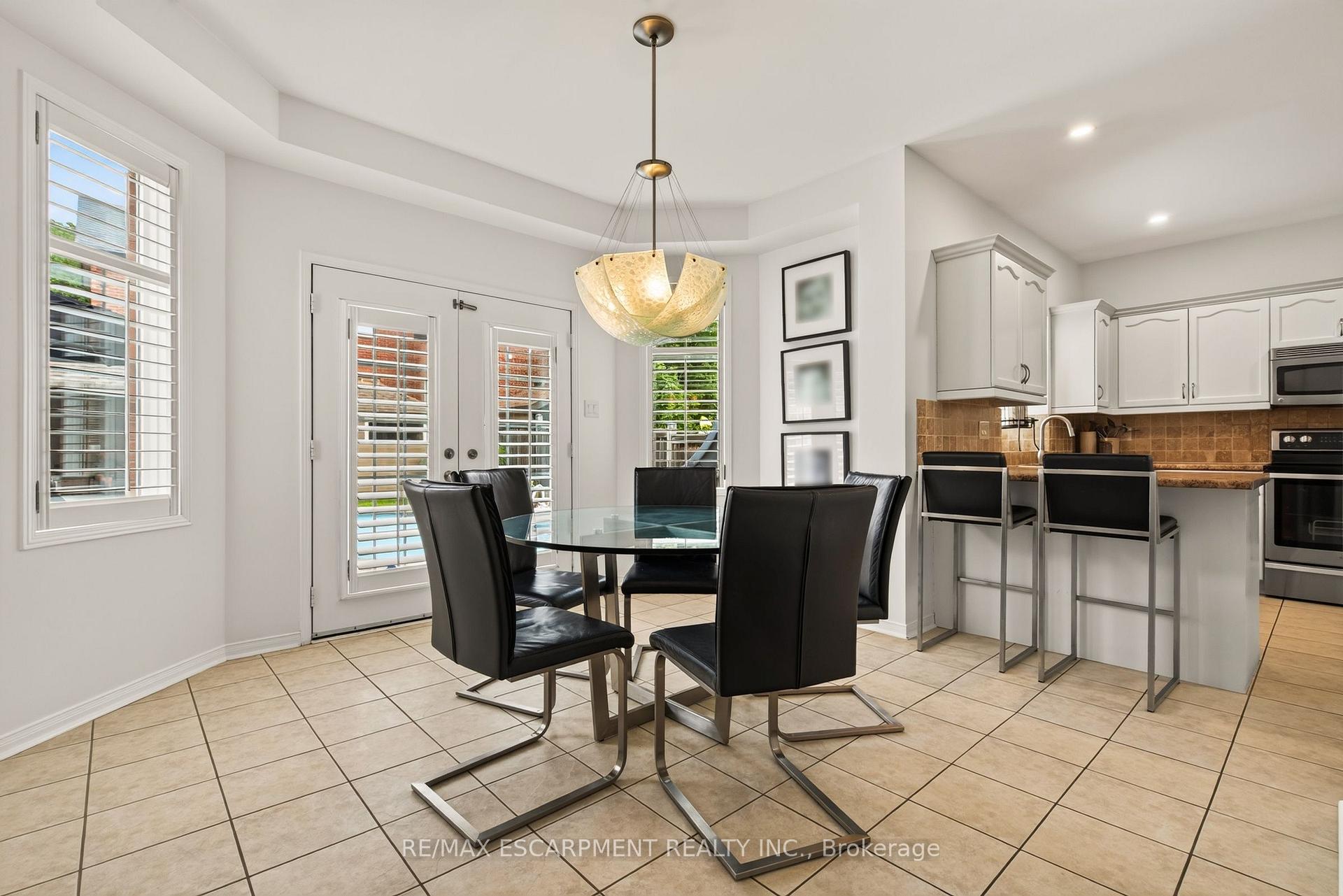 Photo 14 of 150 Davidson Boulevard, Hamilton, Dundas — HOMEH
