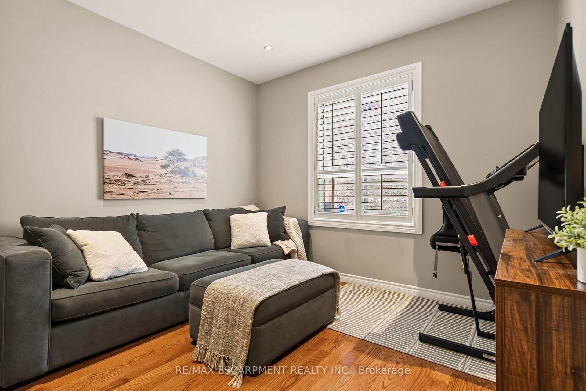 Photo 21 of 150 Davidson Boulevard, Hamilton, Dundas — HOMEH