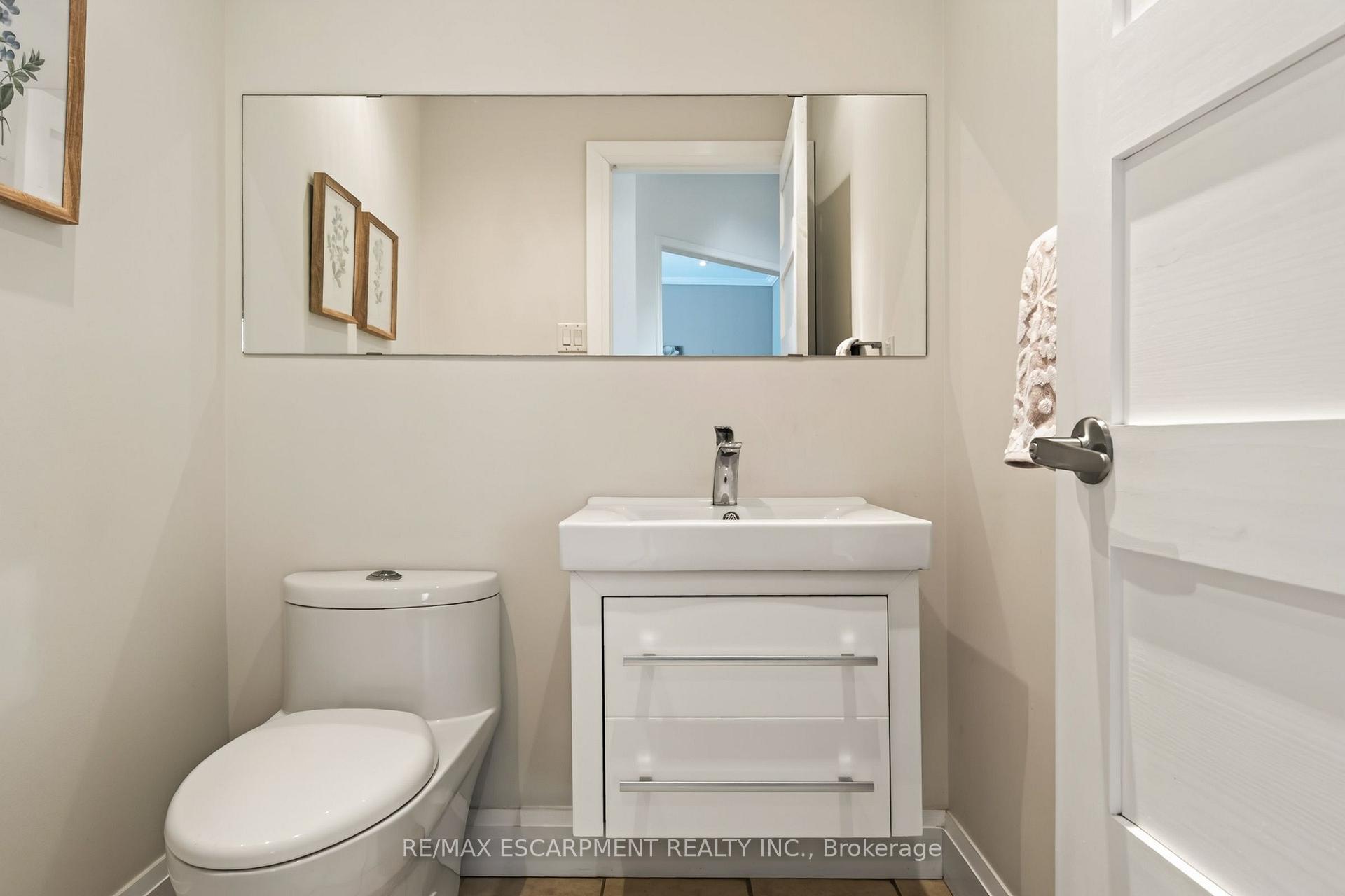 Photo 22 of 150 Davidson Boulevard, Hamilton, Dundas — HOMEH