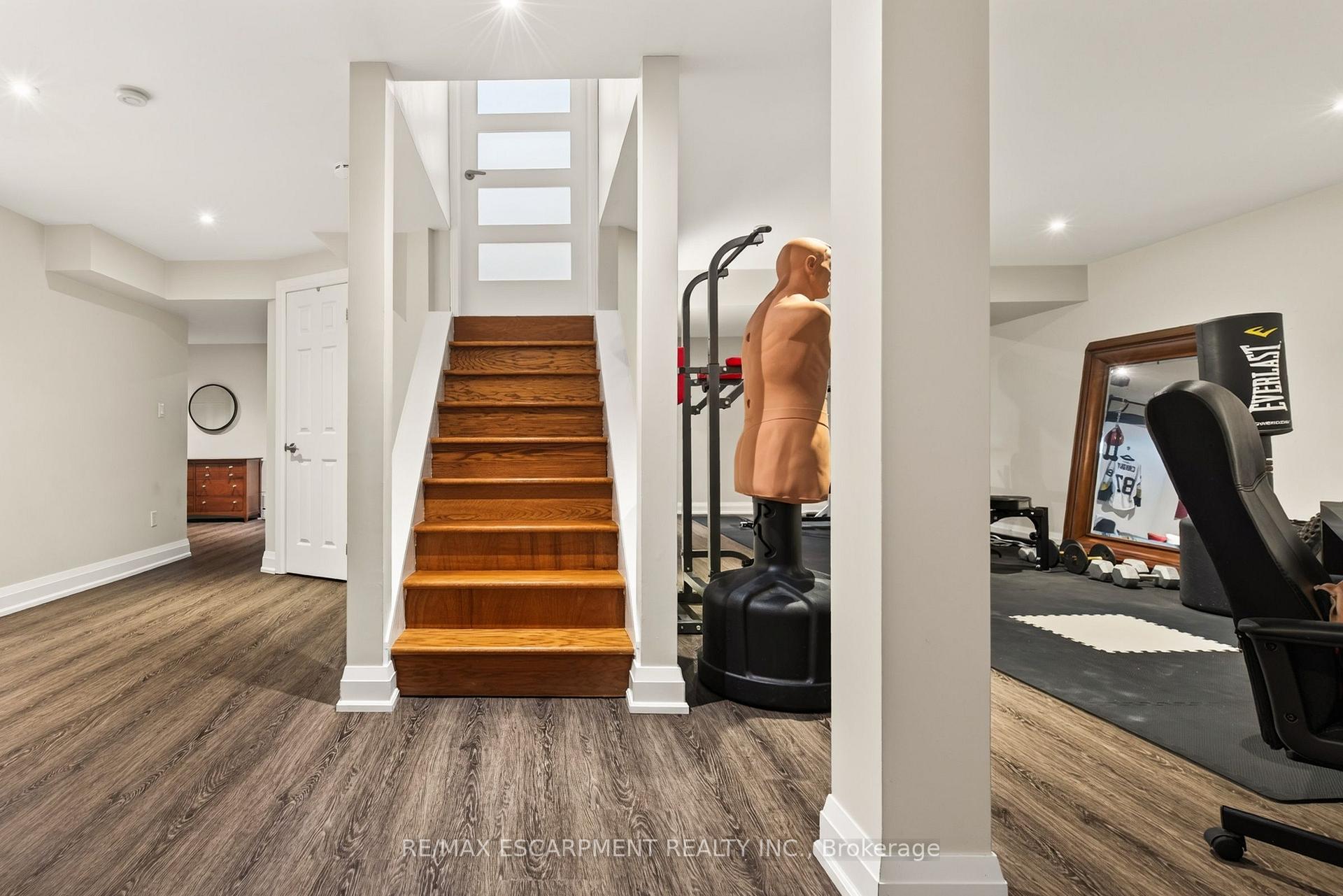 Photo 34 of 150 Davidson Boulevard, Hamilton, Dundas — HOMEH