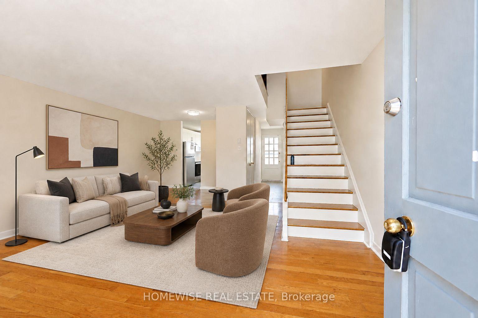 Photo 2 of Unit 33, 1400 Winding Trail, Mississauga, Applewood — HOMEH