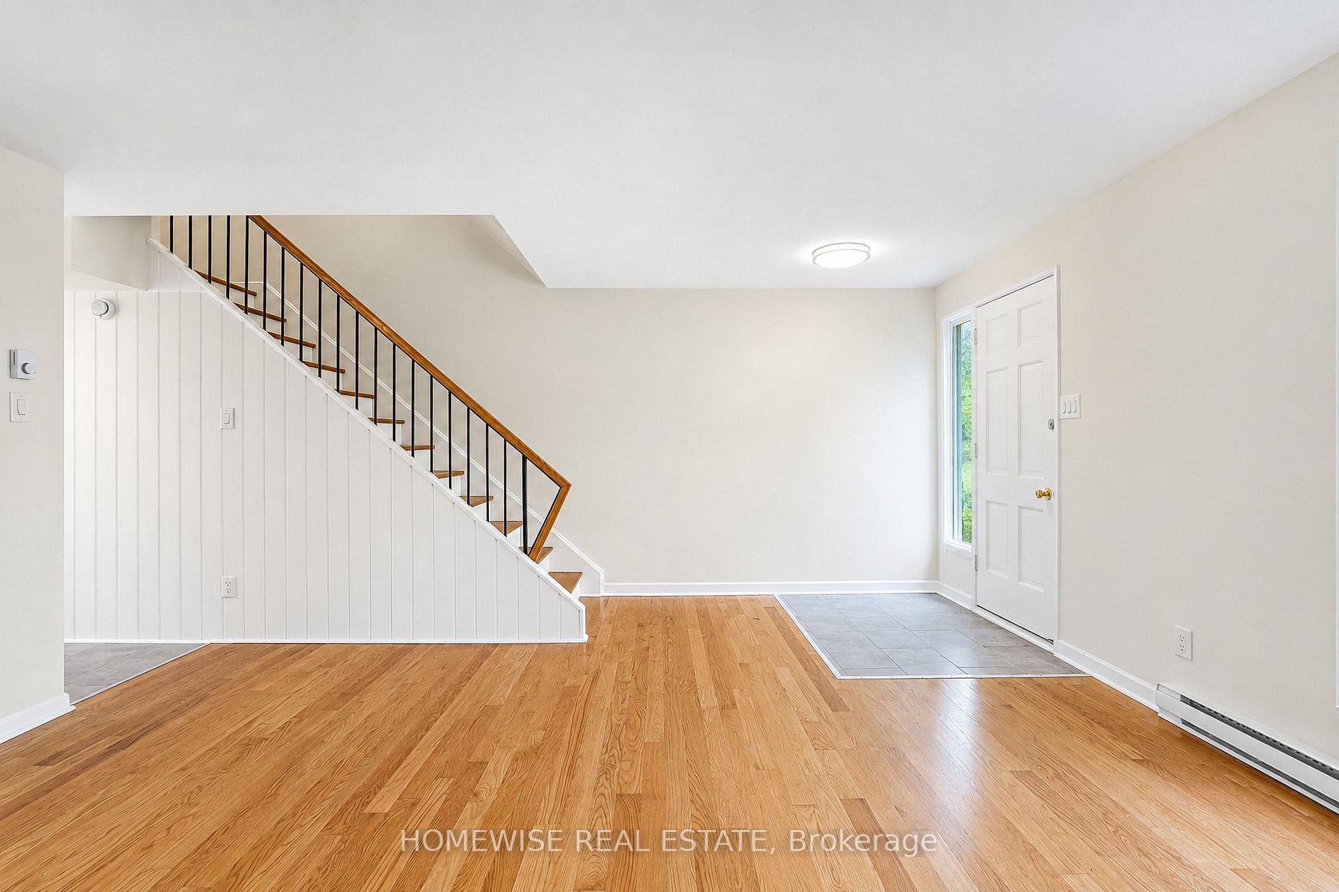 Photo 6 of Unit 33, 1400 Winding Trail, Mississauga, Applewood — HOMEH