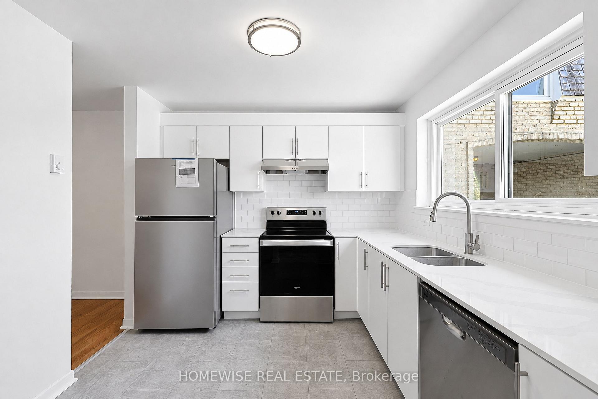 Photo 12 of Unit 33, 1400 Winding Trail, Mississauga, Applewood — HOMEH