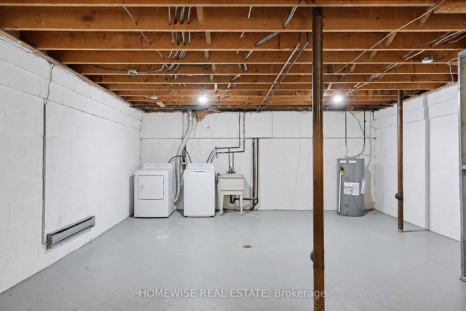 Photo 30 of Unit 33, 1400 Winding Trail, Mississauga, Applewood — HOMEH