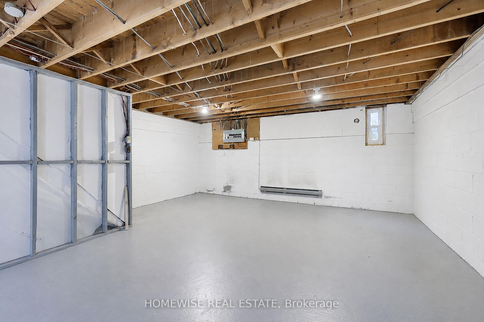 Photo 31 of Unit 33, 1400 Winding Trail, Mississauga, Applewood — HOMEH