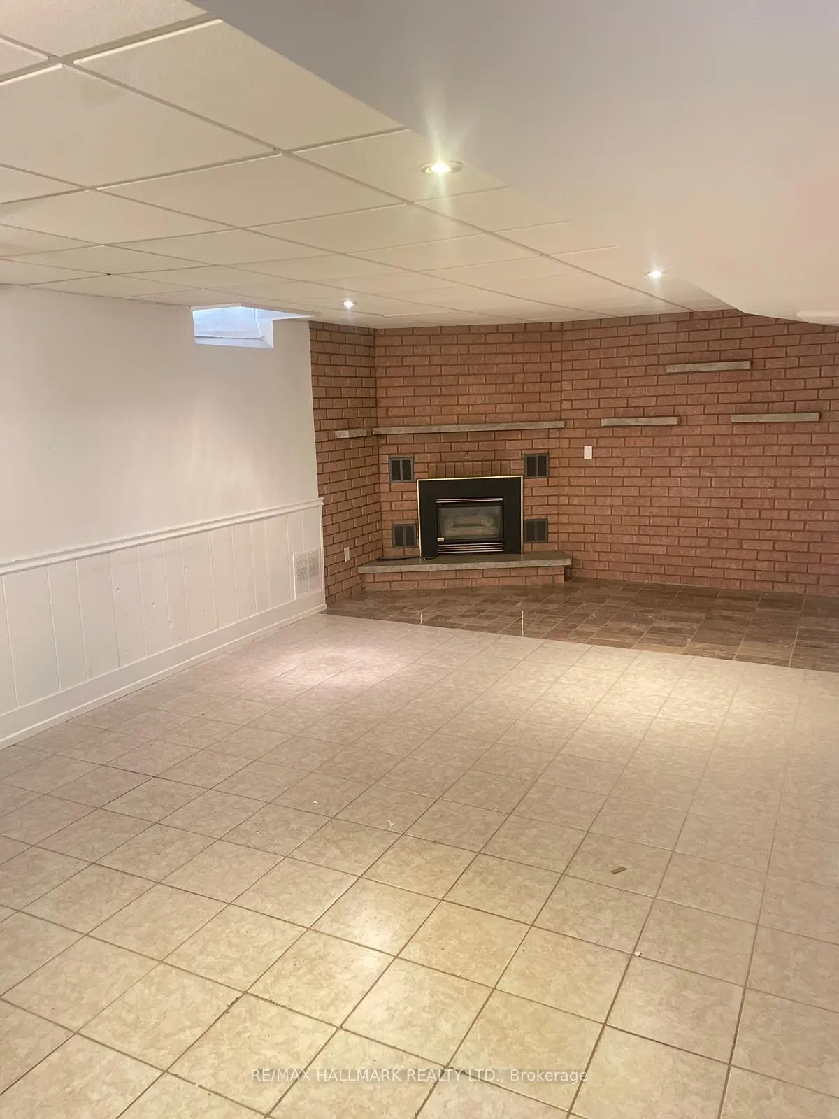 Photo 2 of Unit Basement, 31 Bellona Street, Vaughan, West Woodbridge — HOMEH