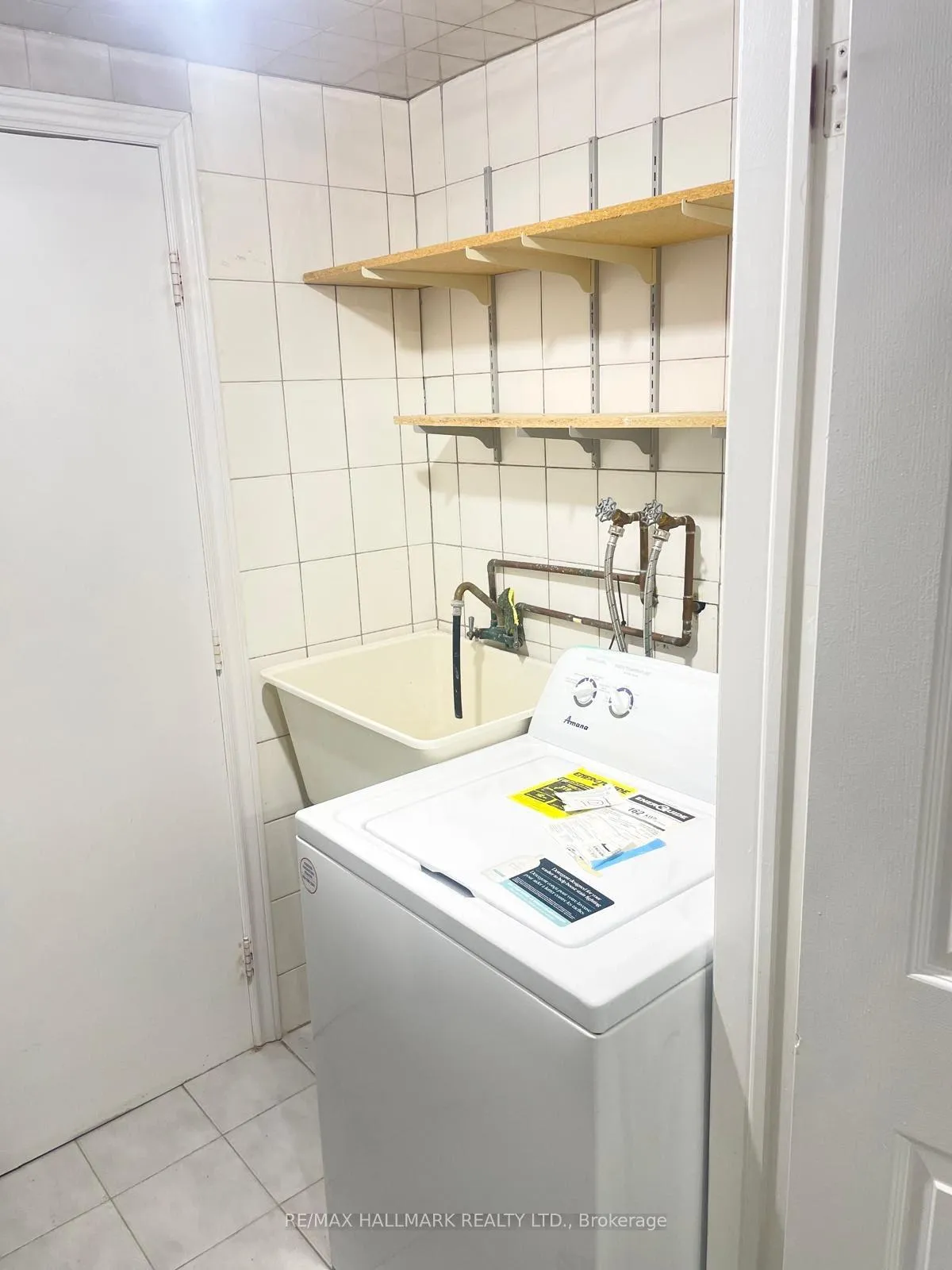 Photo 6 of Unit Basement, 31 Bellona Street, Vaughan, West Woodbridge — HOMEH