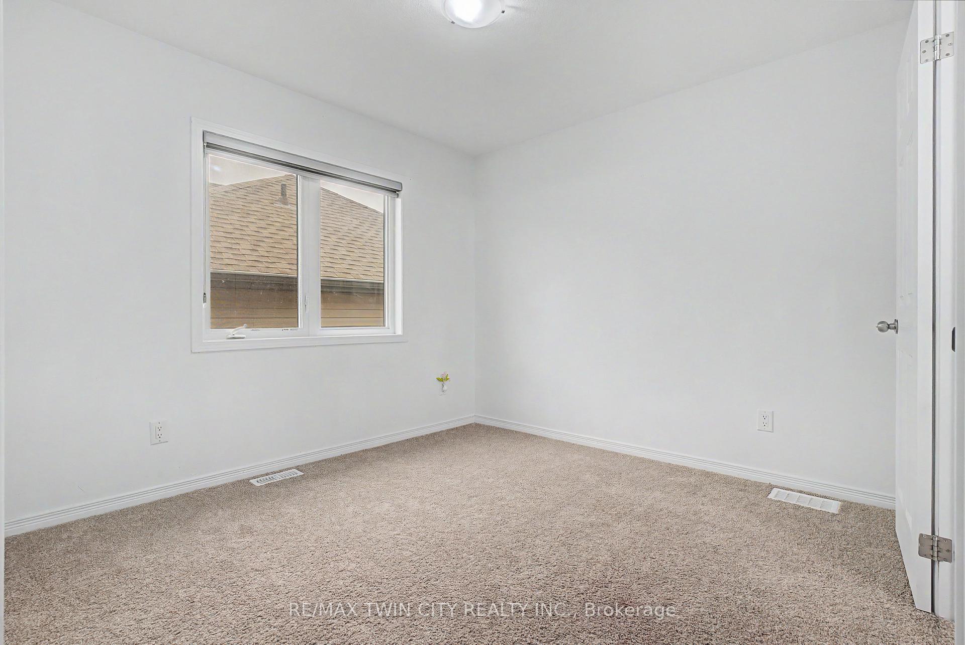 Photo 21 of 79 Beauchamp Drive, Cambridge, Blair Road — HOMEH