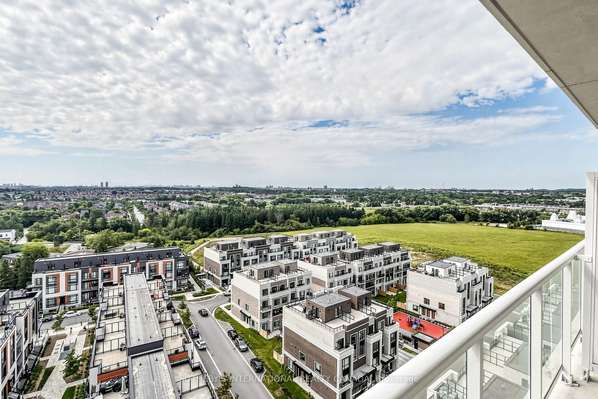 Photo 24 of Unit 1323, 2 David Eyer Road, Richmond Hill, Rural Richmond Hill — HOMEH