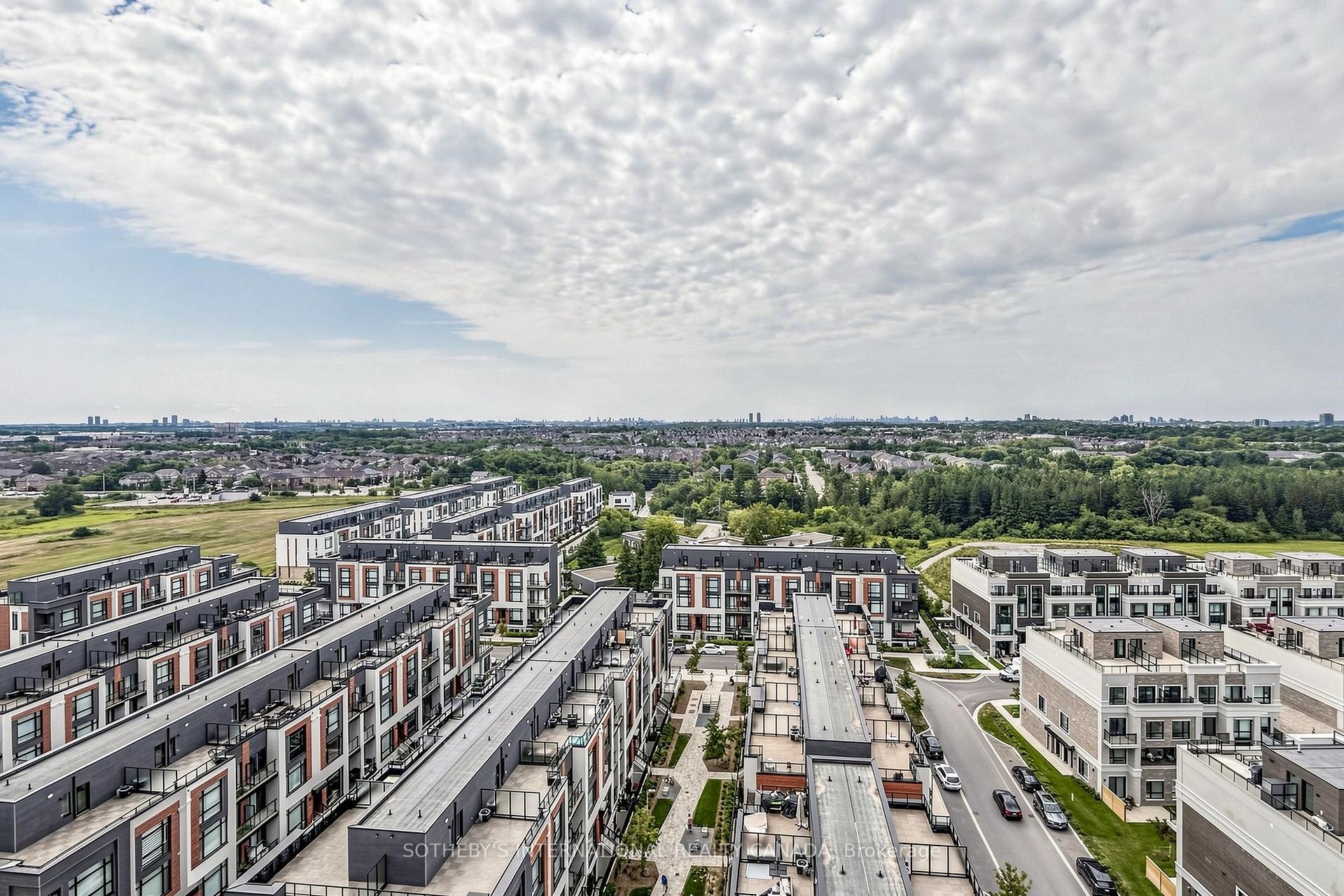 Photo 26 of Unit 1323, 2 David Eyer Road, Richmond Hill, Rural Richmond Hill — HOMEH