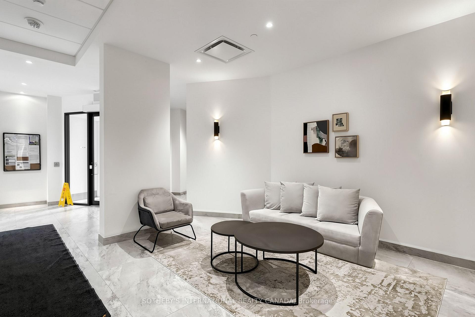 Photo 40 of Unit 1323, 2 David Eyer Road, Richmond Hill, Rural Richmond Hill — HOMEH