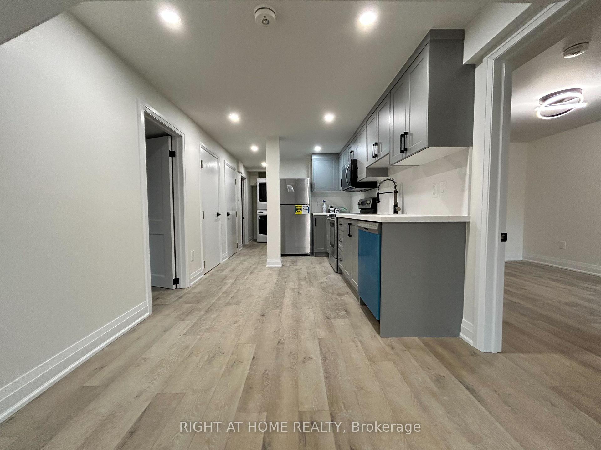 Photo 4 of 844 Crowells Street, Oshawa, Pinecrest — HOMEH