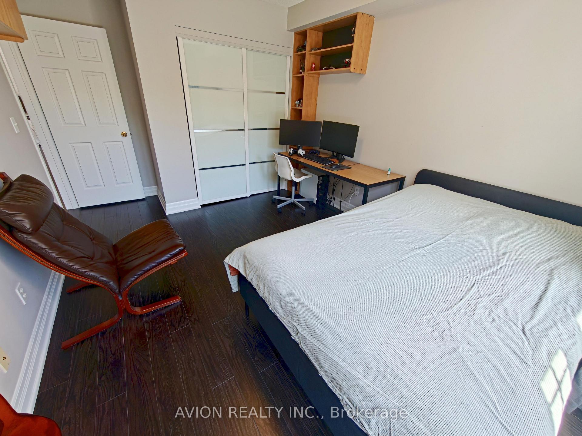 Photo 11 of Unit 9, 20 St Moritz Way, Markham, Unionville — HOMEH