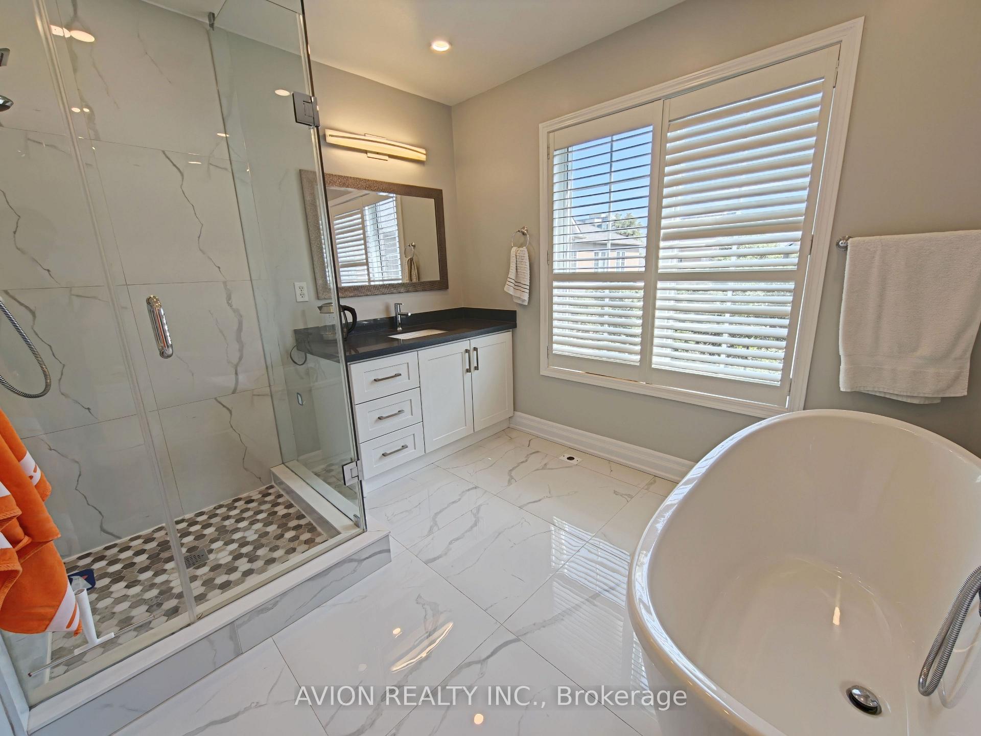 Photo 18 of Unit 9, 20 St Moritz Way, Markham, Unionville — HOMEH