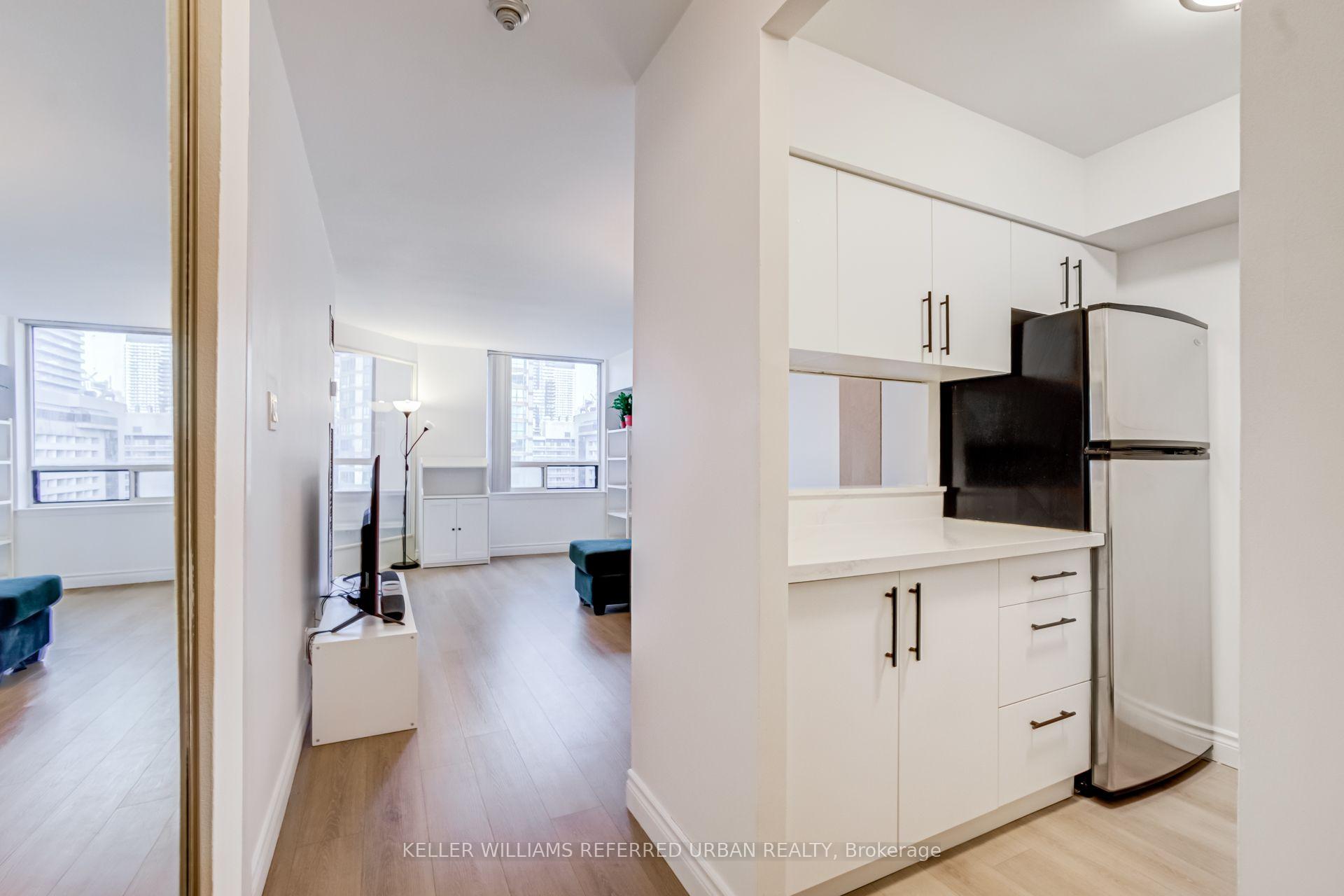 Photo 7 of Unit 2602, 633 Bay Street, Toronto, Bay Street Corridor — HOMEH