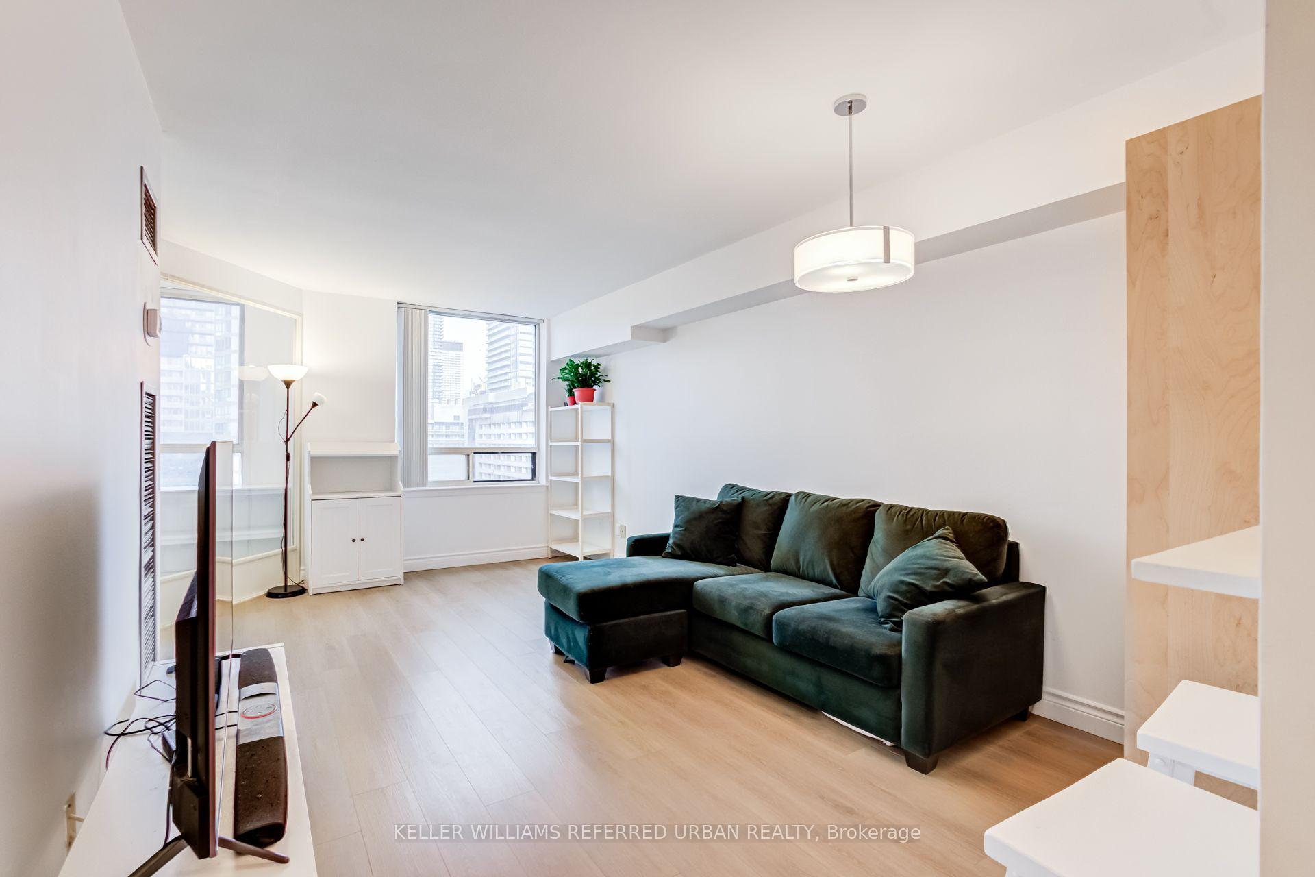 Photo 8 of Unit 2602, 633 Bay Street, Toronto, Bay Street Corridor — HOMEH