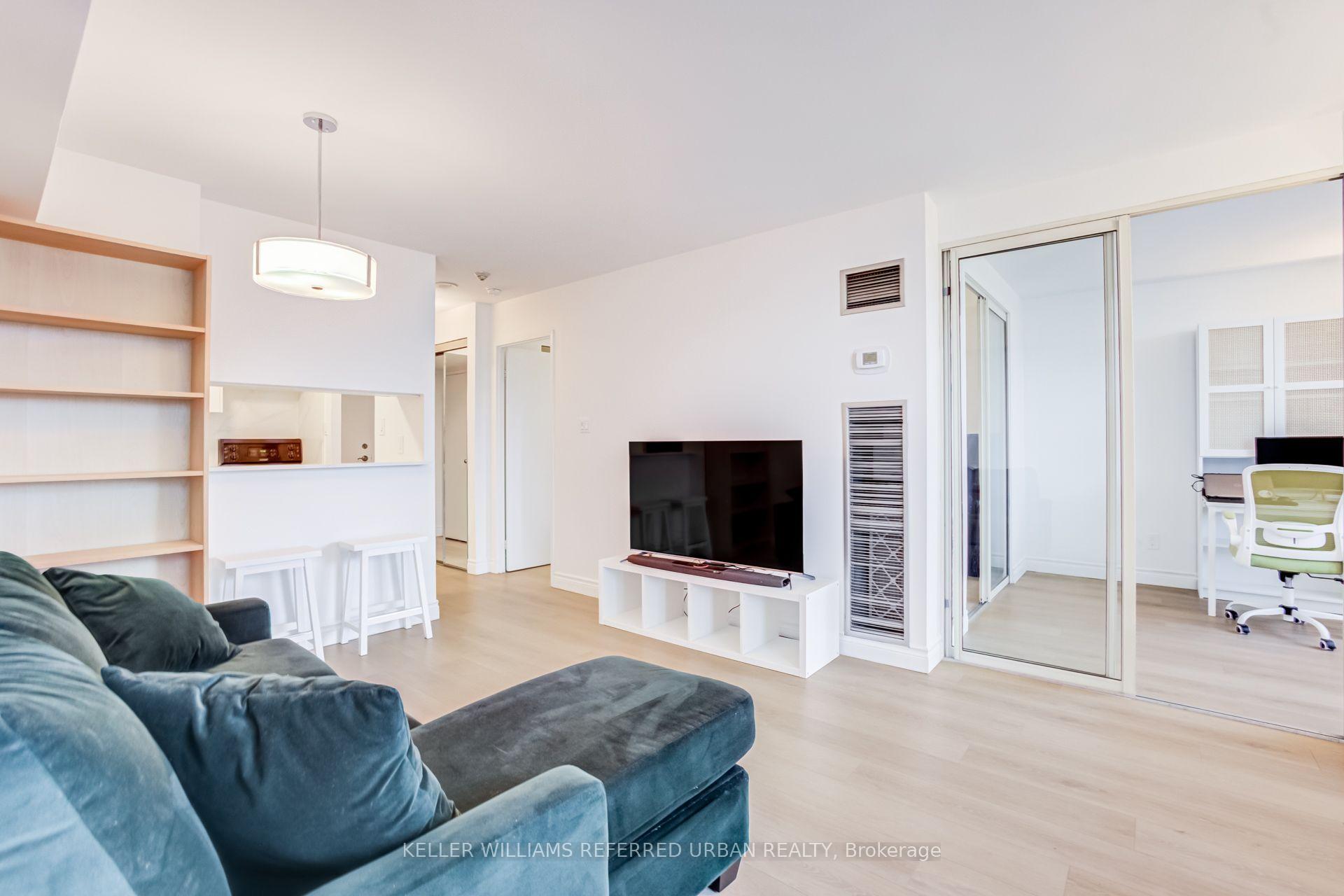 Photo 10 of Unit 2602, 633 Bay Street, Toronto, Bay Street Corridor — HOMEH