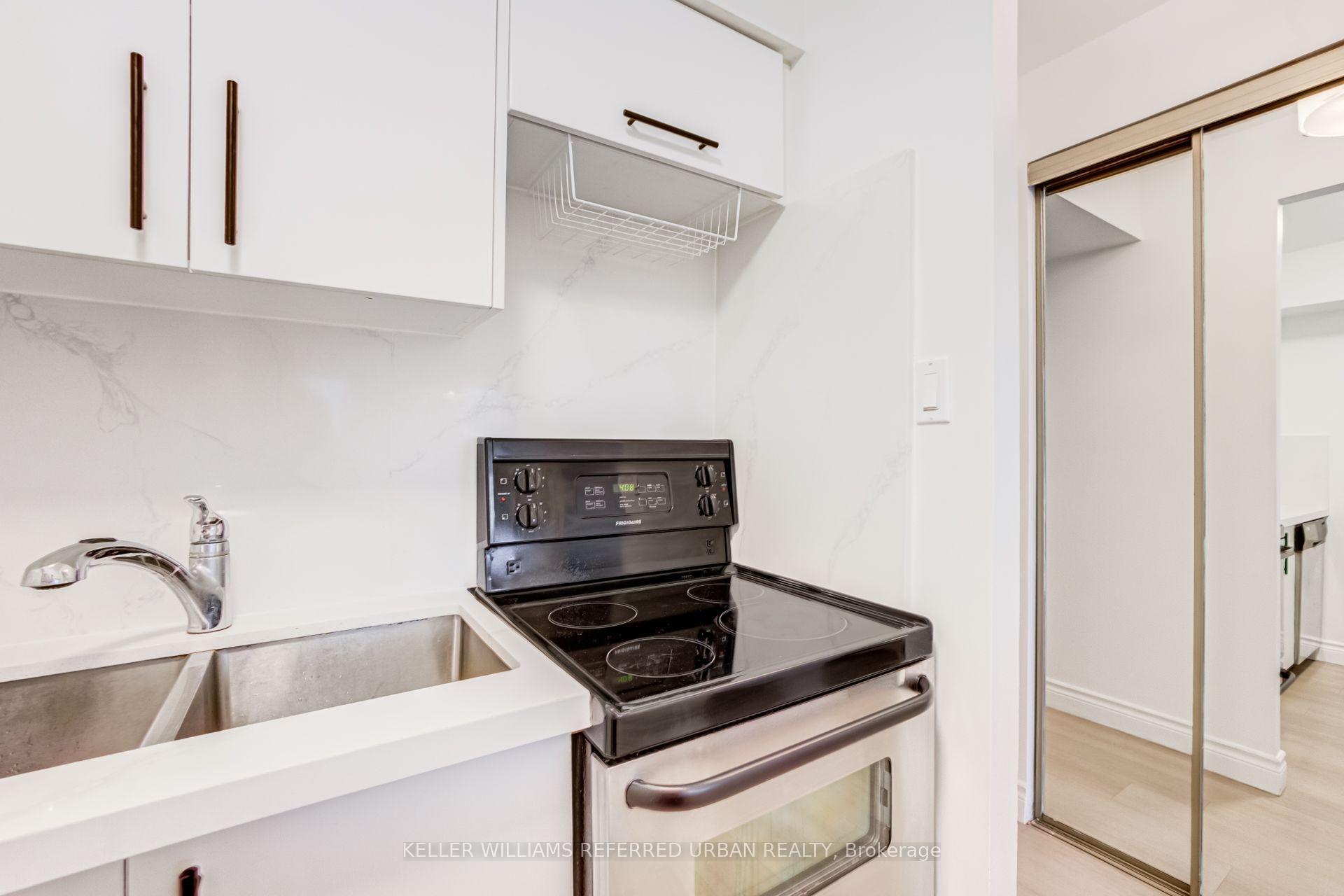 Photo 18 of Unit 2602, 633 Bay Street, Toronto, Bay Street Corridor — HOMEH