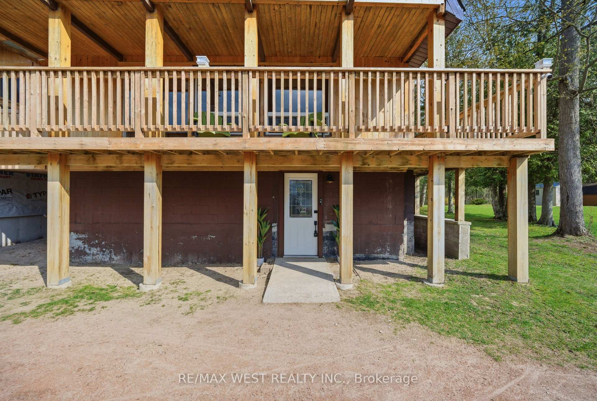 Photo 7 of 61 Antigua Drive, Wasaga Beach — HOMEH