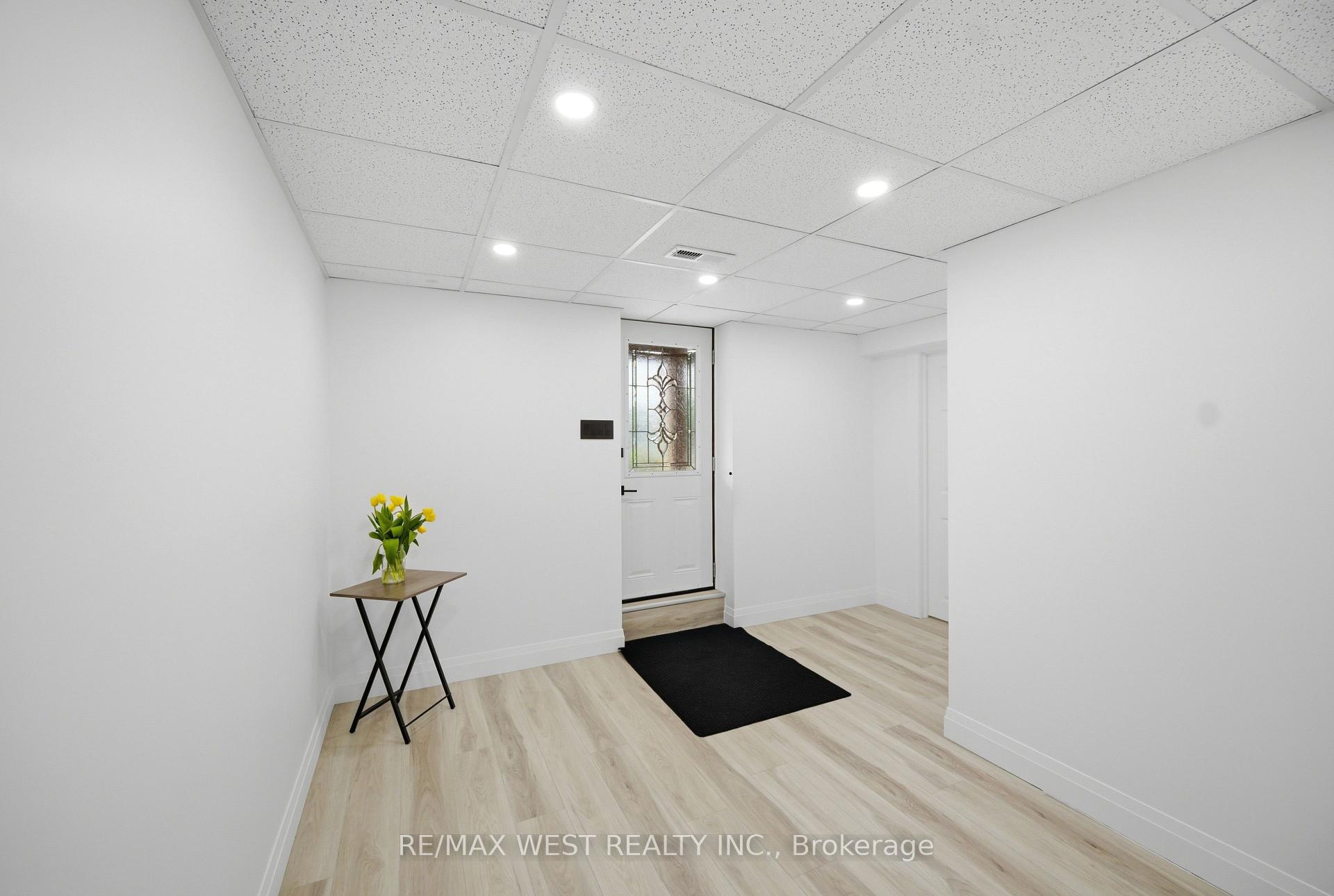 Photo 8 of 61 Antigua Drive, Wasaga Beach — HOMEH
