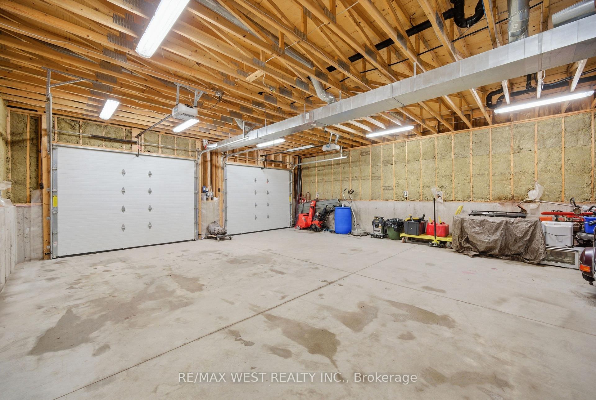 Photo 41 of 61 Antigua Drive, Wasaga Beach — HOMEH