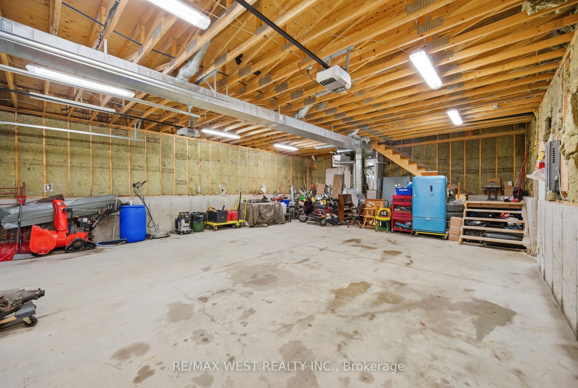 Photo 42 of 61 Antigua Drive, Wasaga Beach — HOMEH