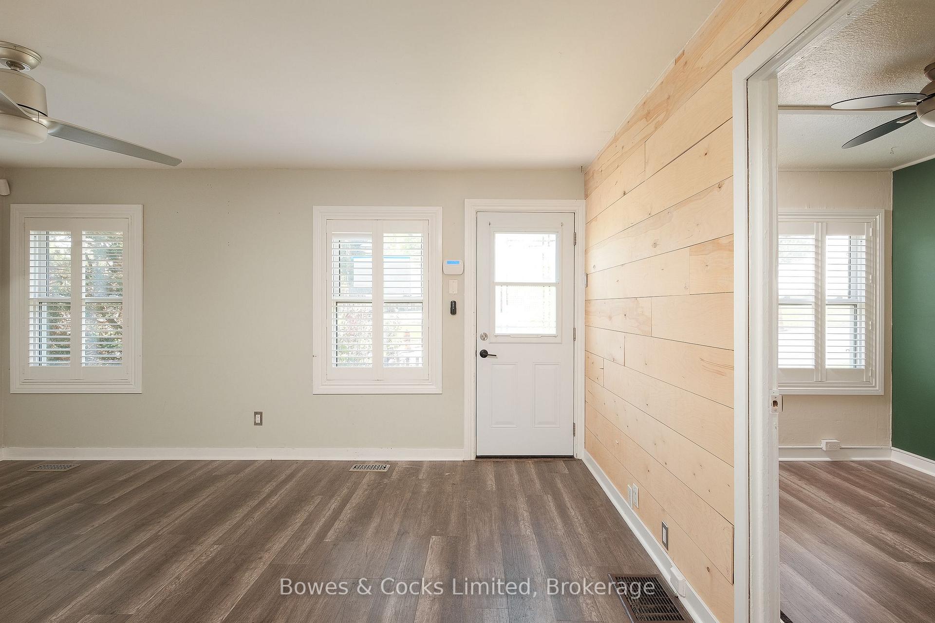 Photo 3 of 664 Park Street N, Peterborough, Northcrest Ward 5 — HOMEH