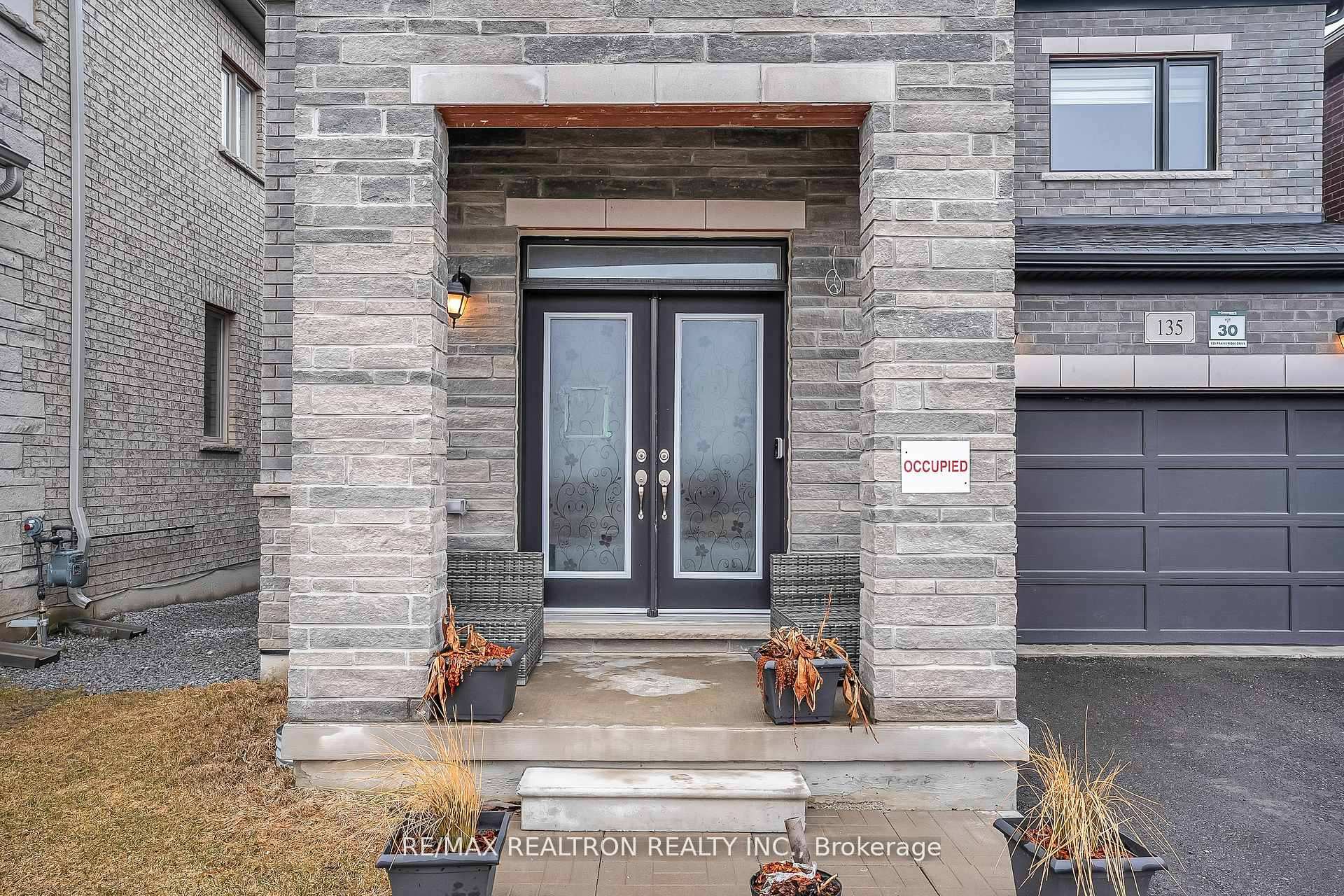 Photo 2 of 135 Prairie Rose Drive, Richmond Hill, Rural Richmond Hill — HOMEH